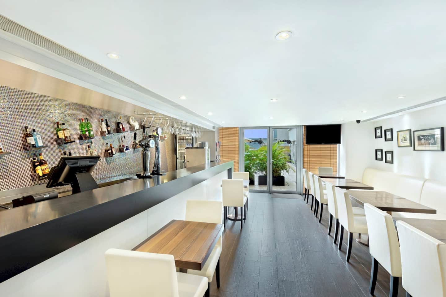 8度海逸酒店 （ Harbour Plaza 8 Degrees ）