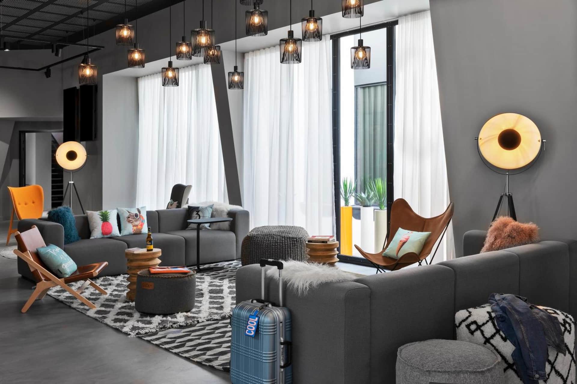 Moxy Lyon Airport