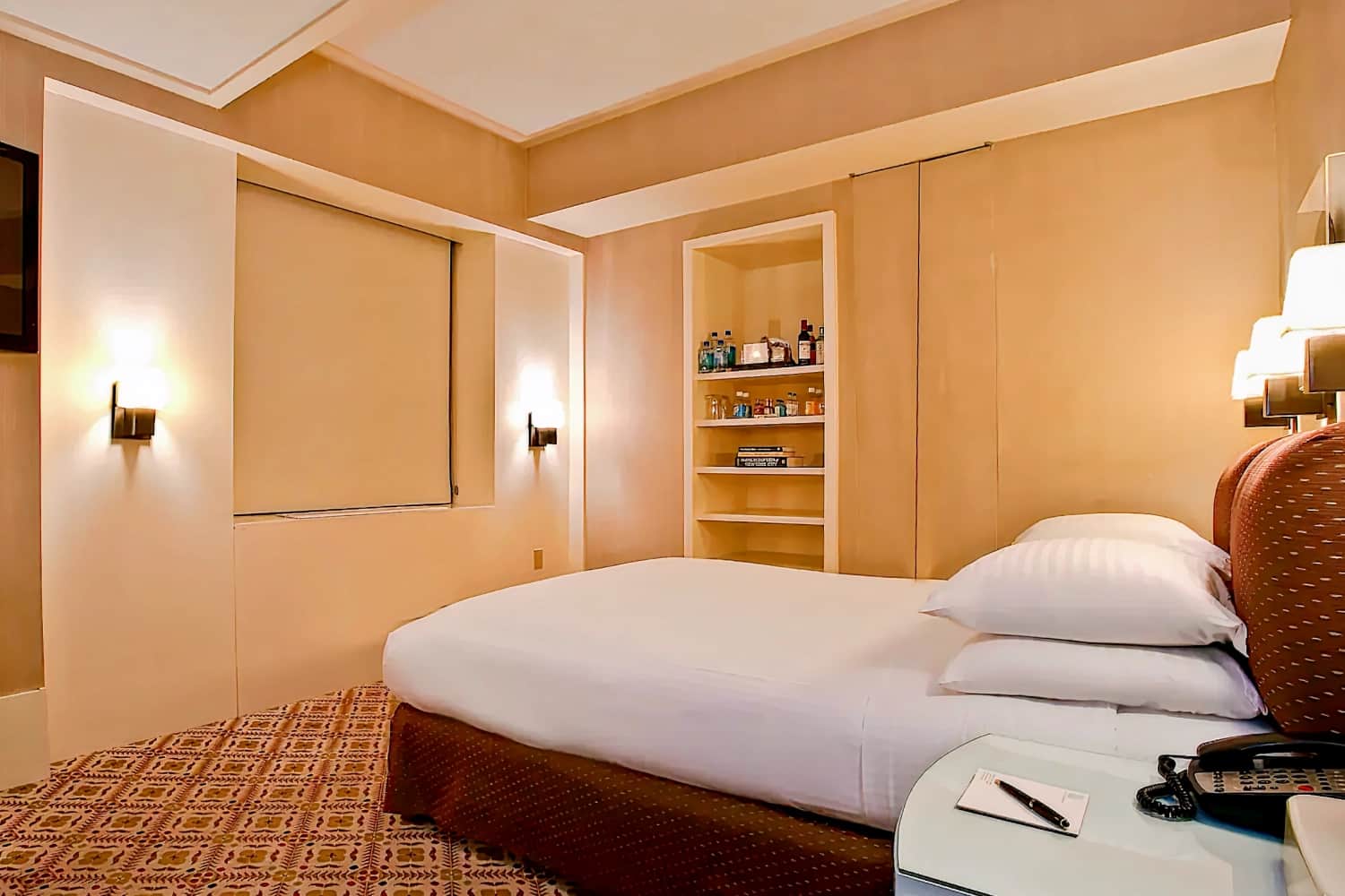 City Club Hotel
