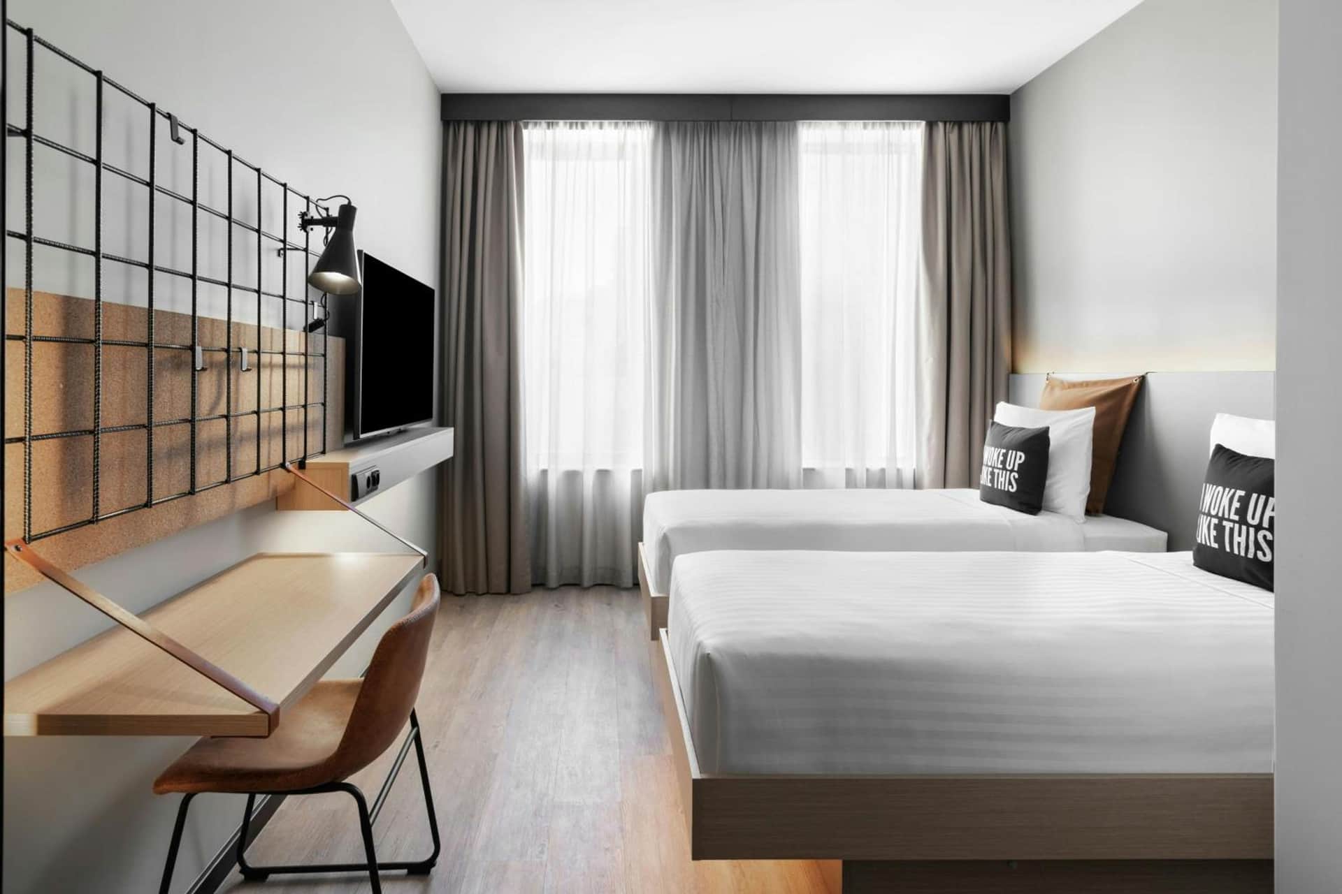 Moxy Alfragide Lisboa