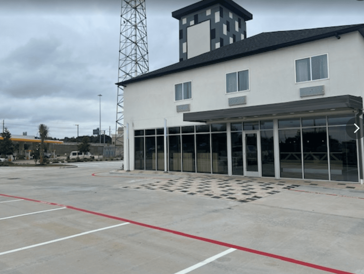 Clarion Pointe Spring