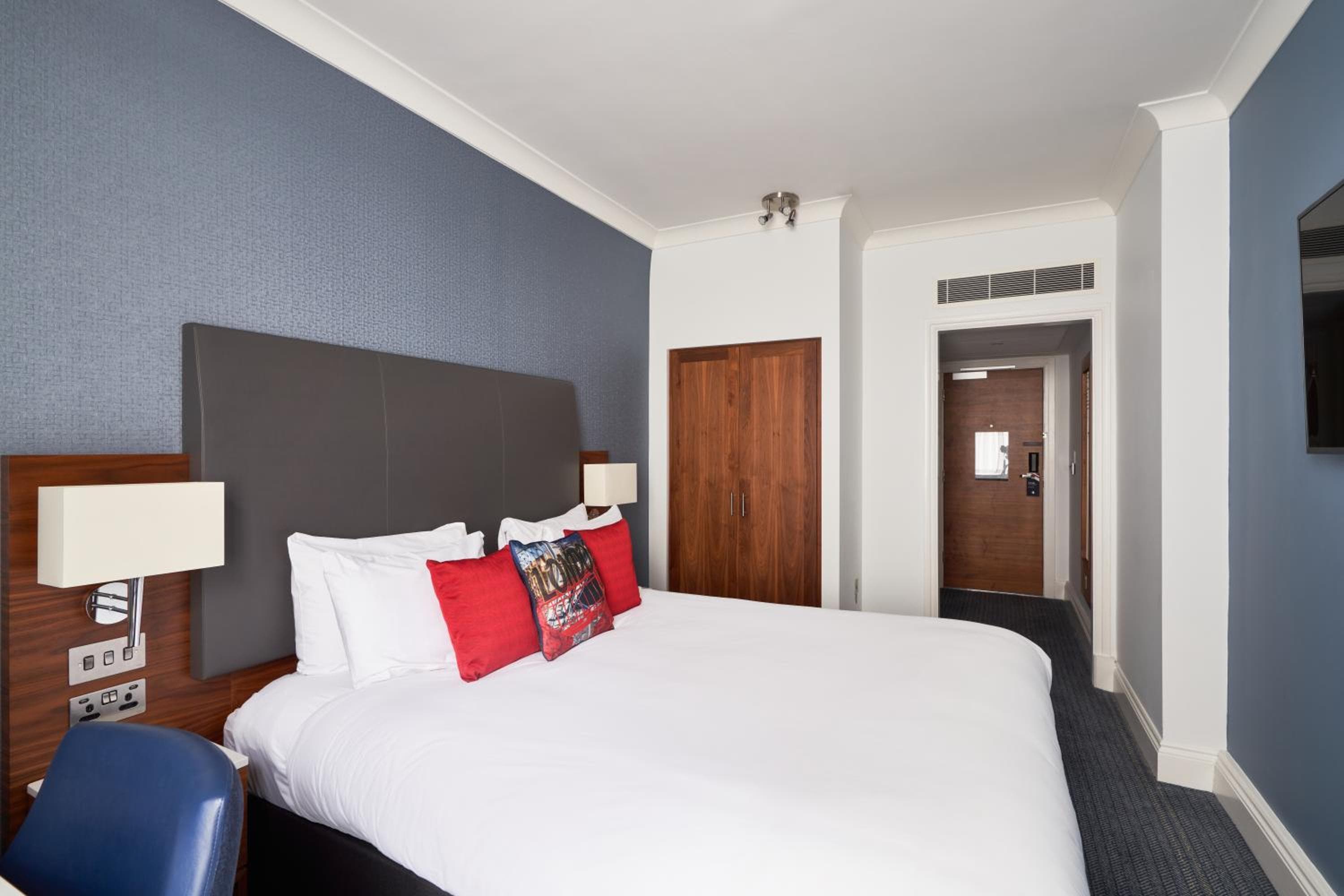 The Cumberland, London