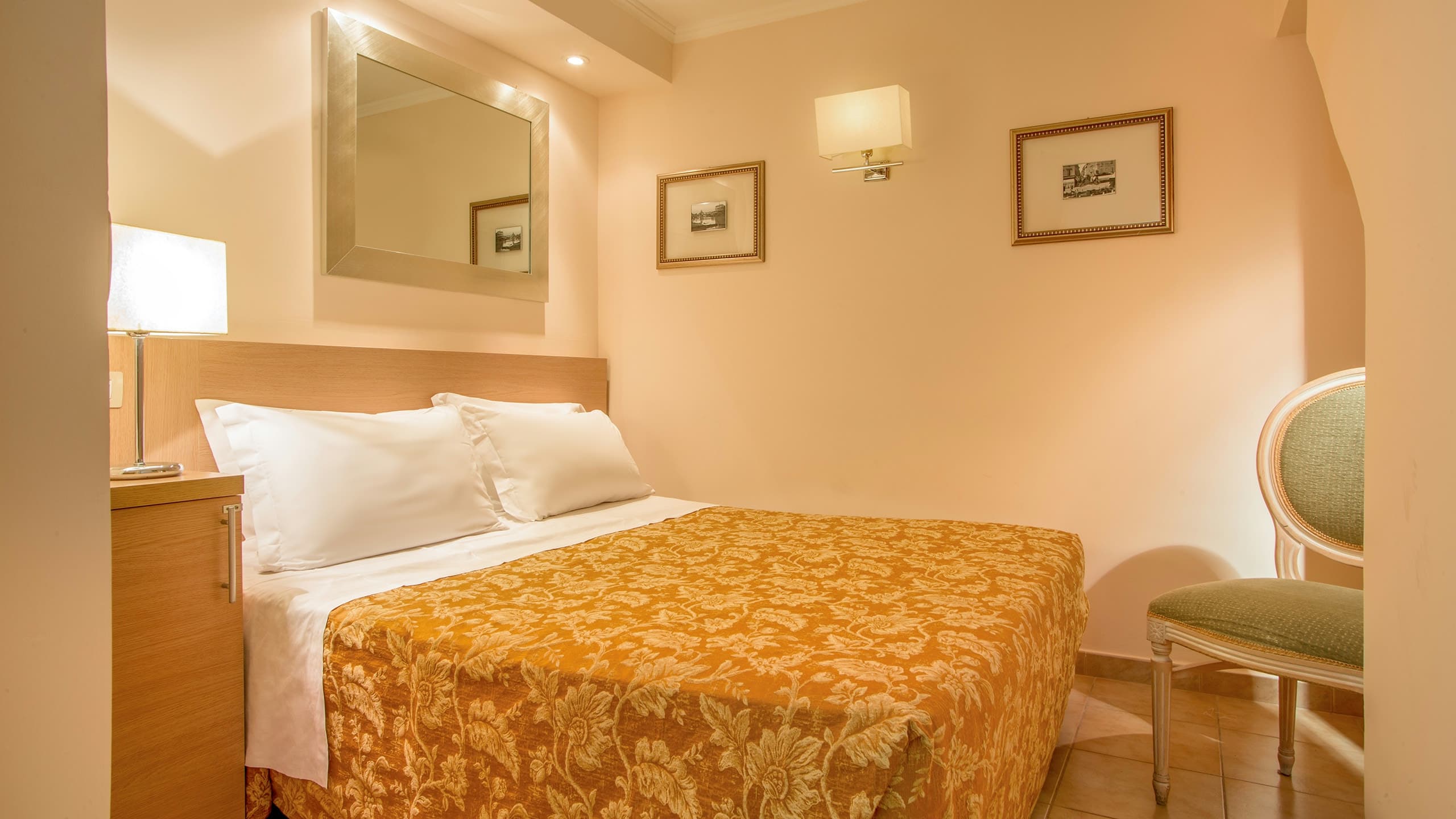 In Hotel XX Settembre