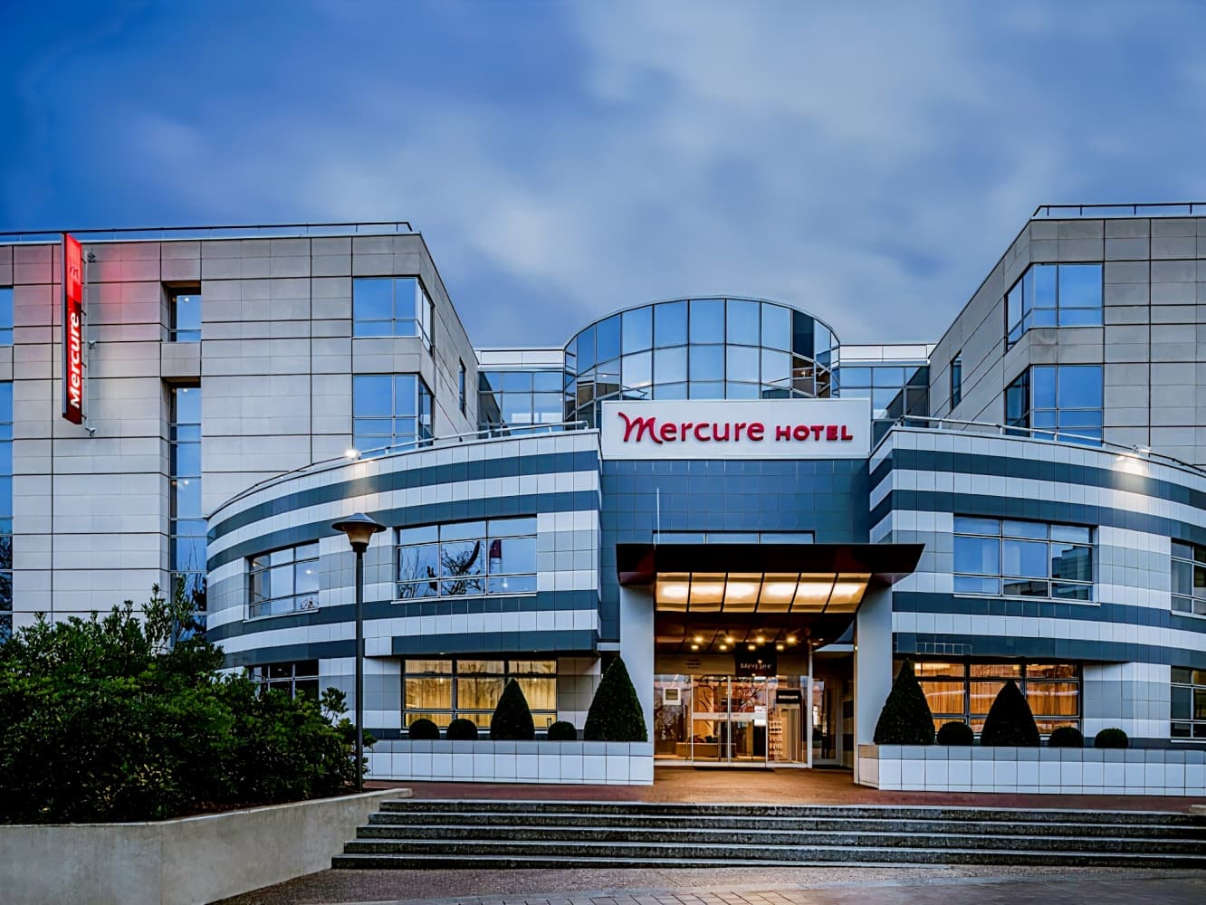 Mercure Paris Massy Gare TGV Hotel