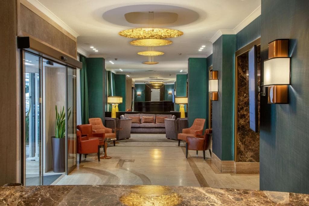 Hotel Diana Roof Garden