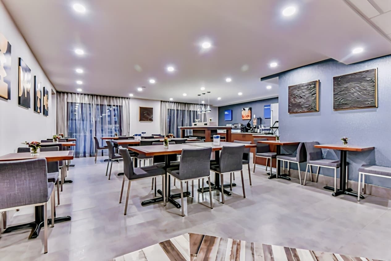 Comfort Inn Aéroport Dorval