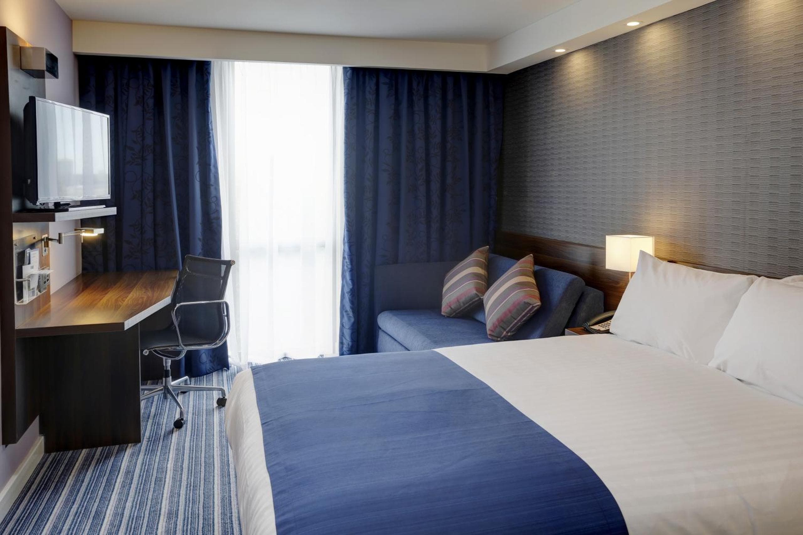 Holiday Inn Express London - ExCel, an IHG Hotel