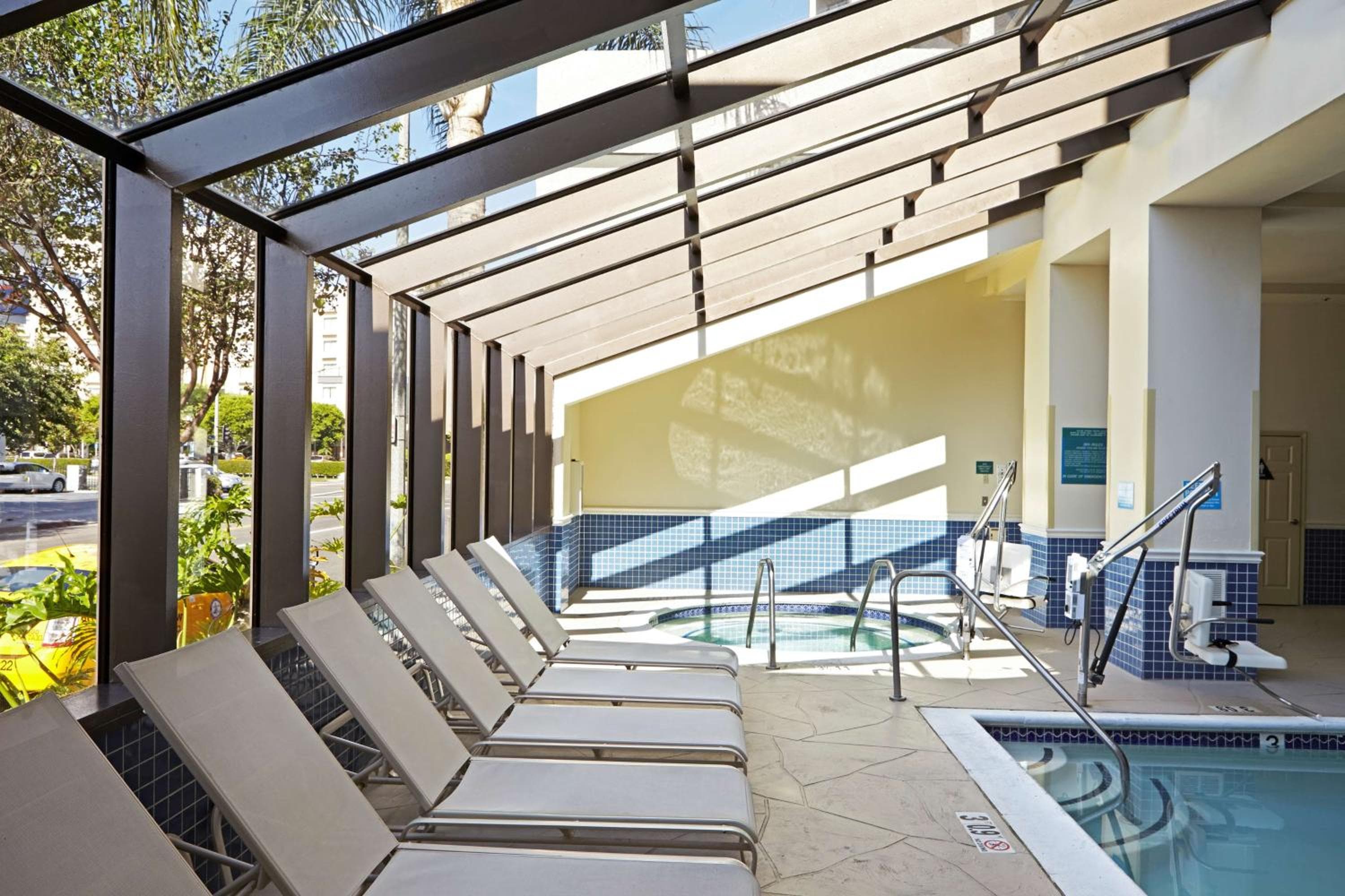 Embassy Suites by Hilton Los Angeles International Airport North