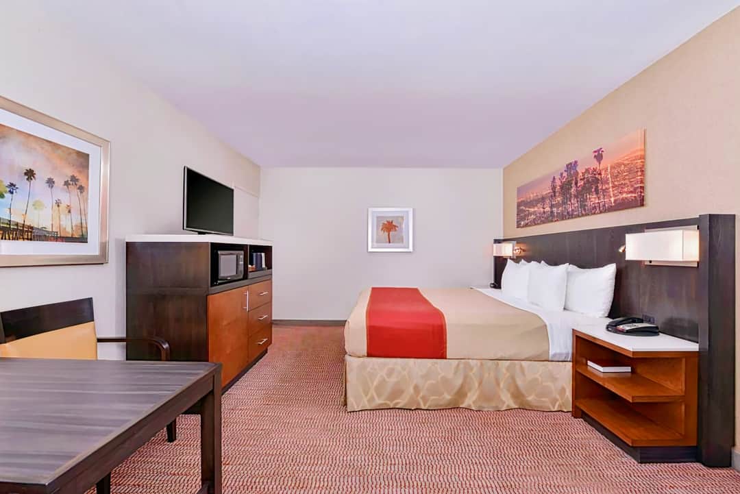 Best Western Royal Palace Inn and Suites LA