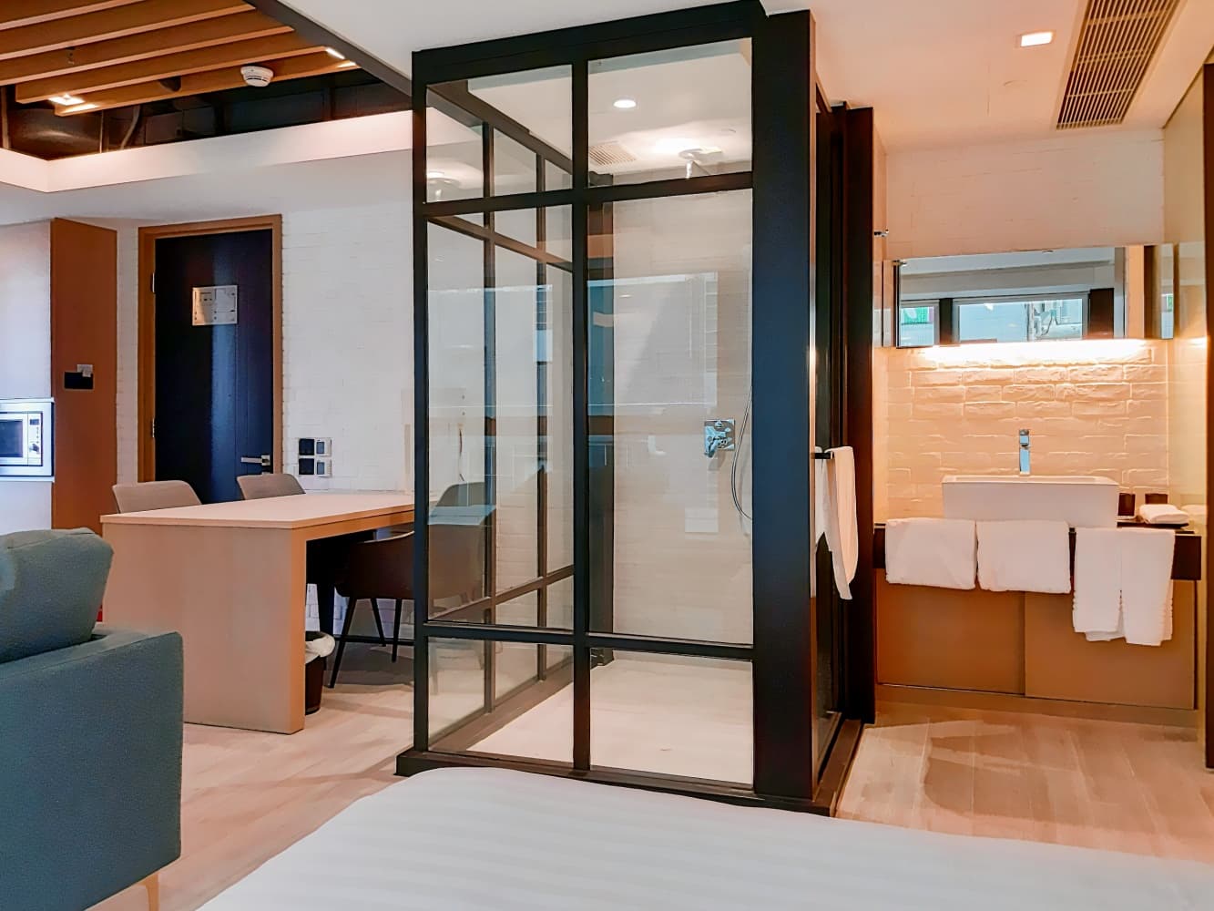殷酒店式公寓 ( Yin Serviced Apartments )