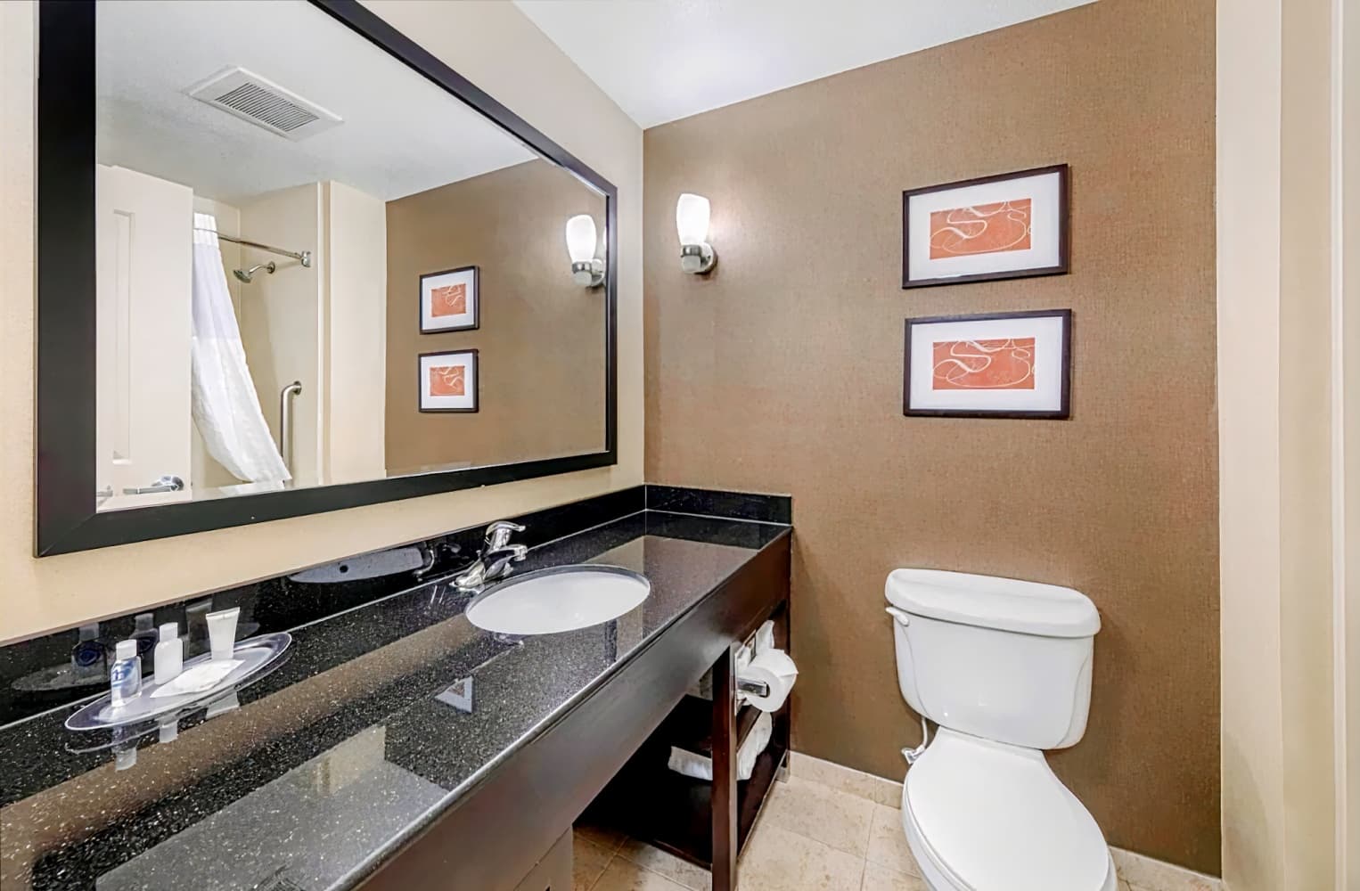 Comfort Suites Near City of Industry - Los Angeles