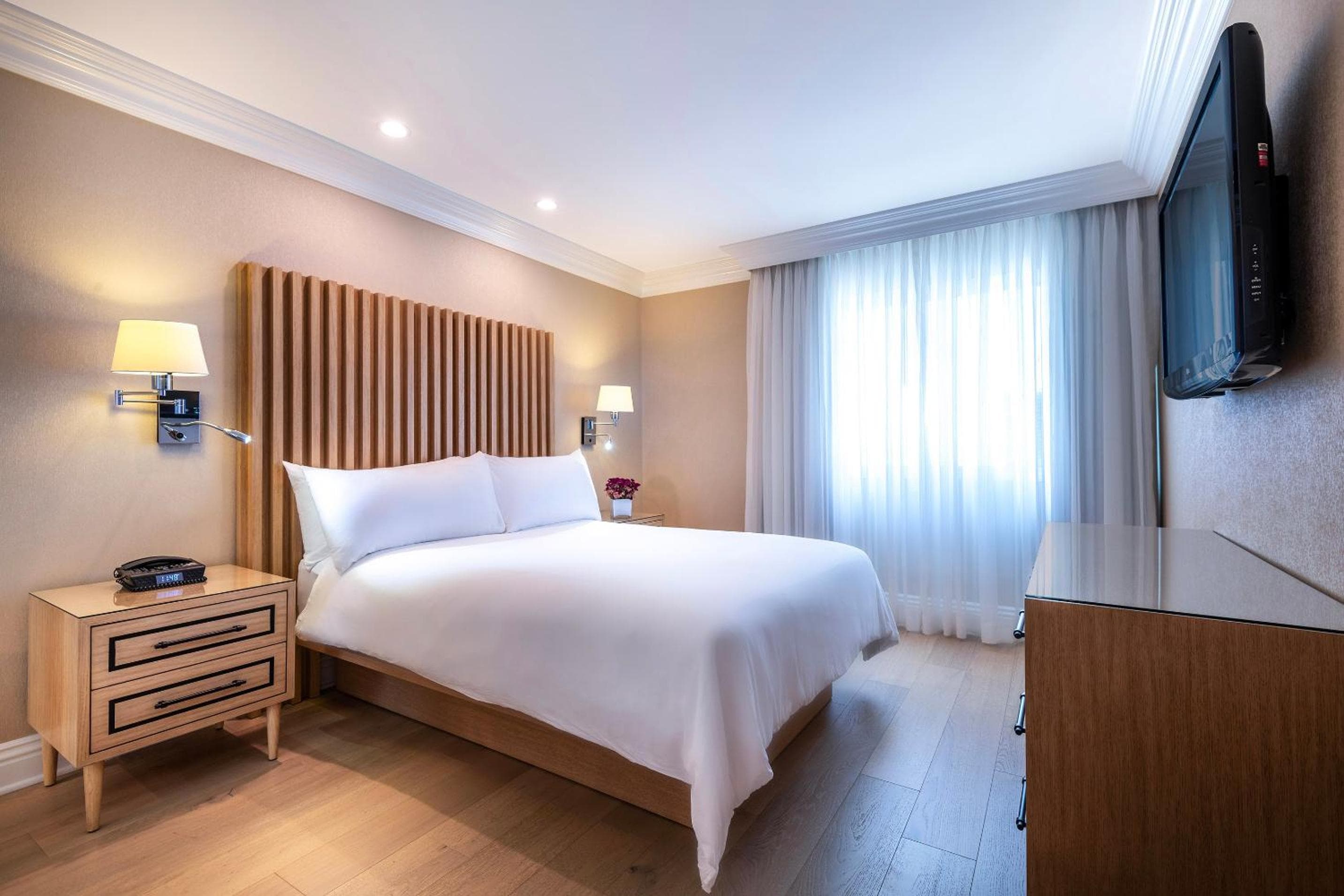 Beverly Hills Plaza Hotel & Spa