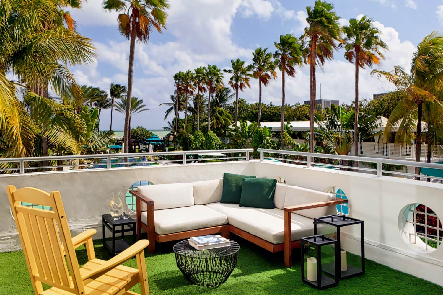 Kimpton Surfcomber Hotel by IHG