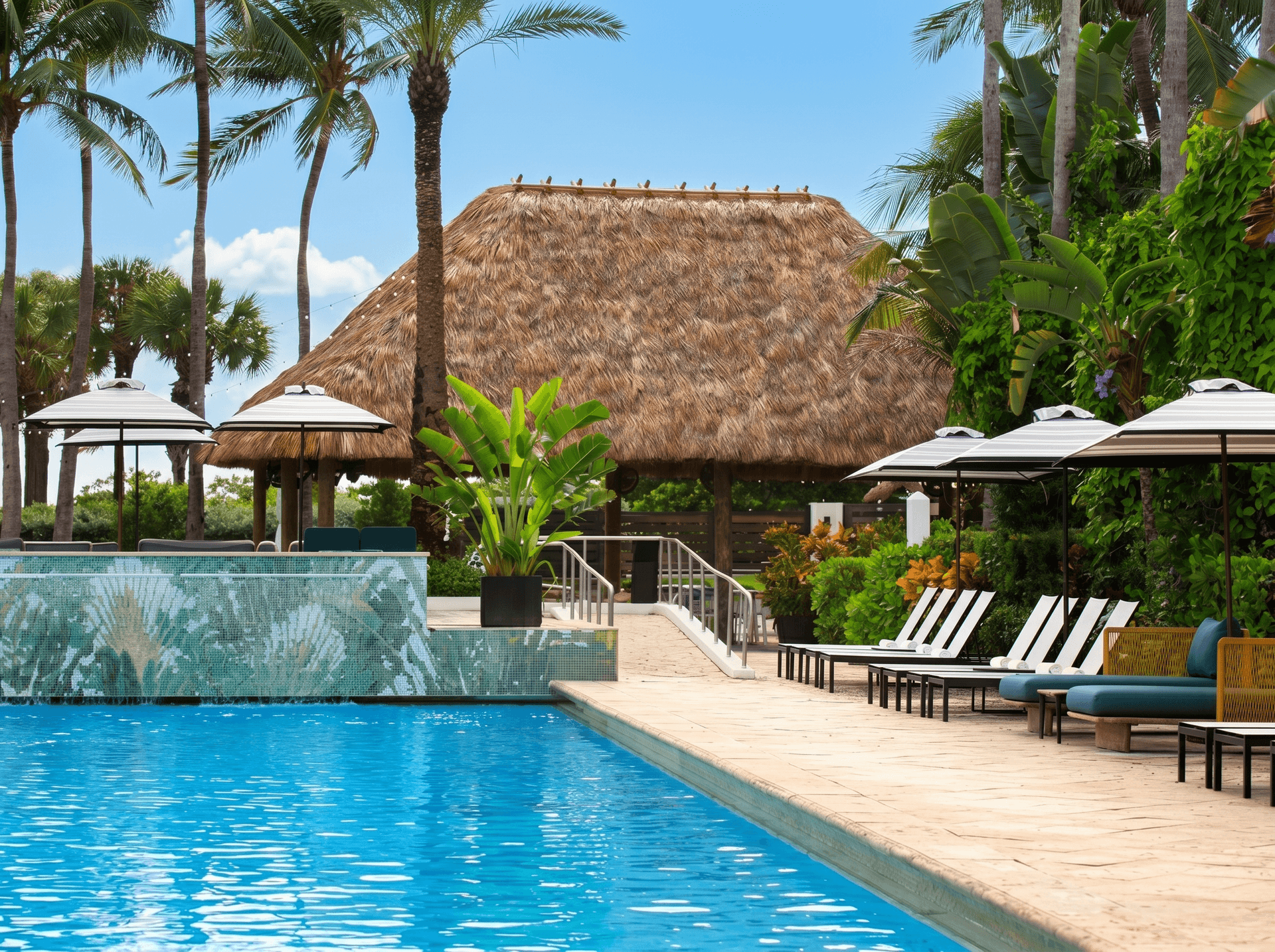 Kimpton Surfcomber Hotel by IHG