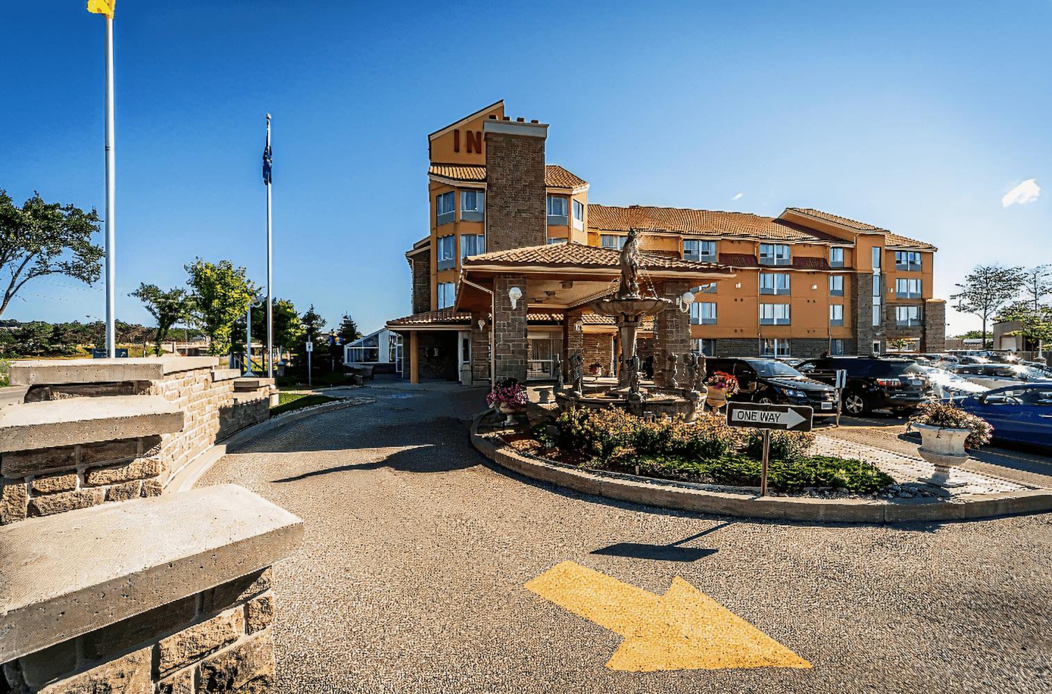 Monte Carlo Inn Barrie Suites