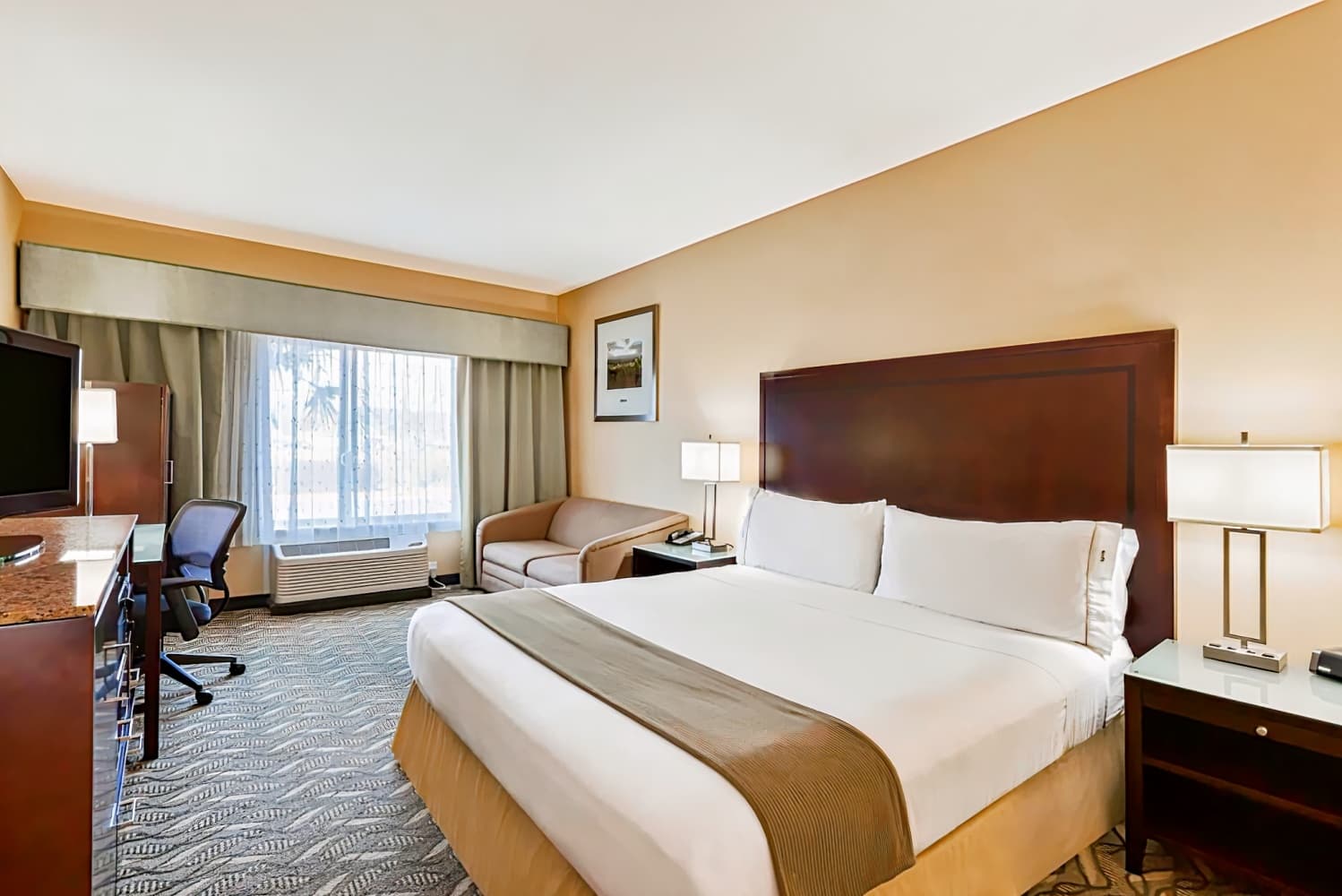 Holiday Inn Express Hotel & Suites San Jose-Morgan Hill, an IHG Hotel