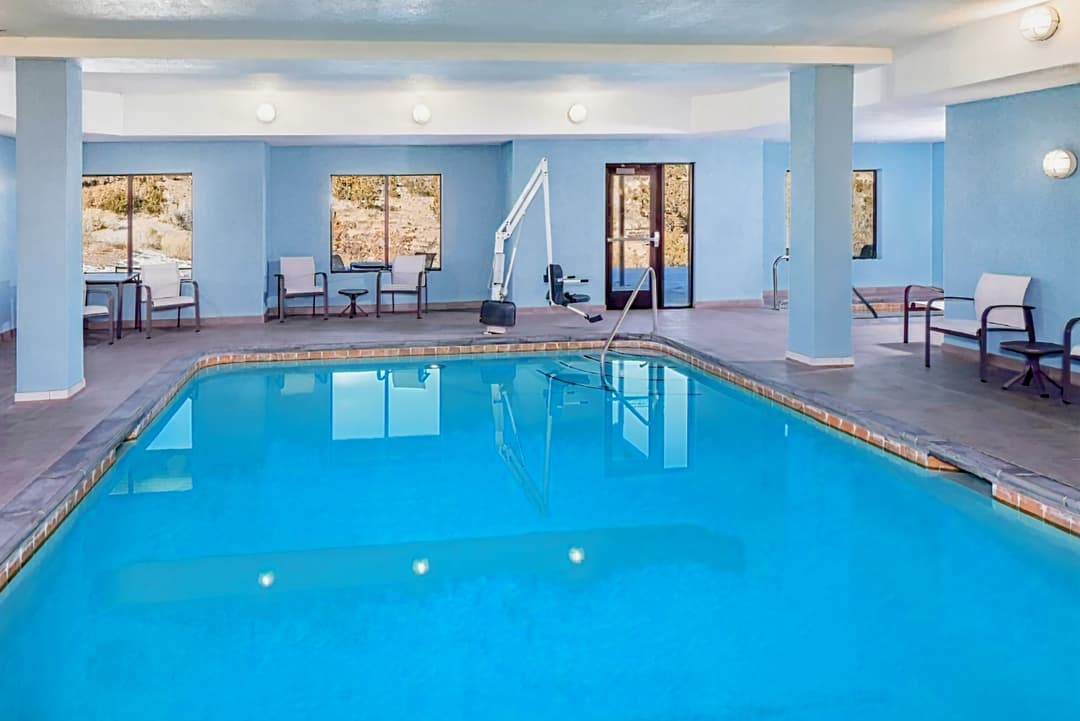 Holiday Inn Express and Suites Los Alamos Entrada Park