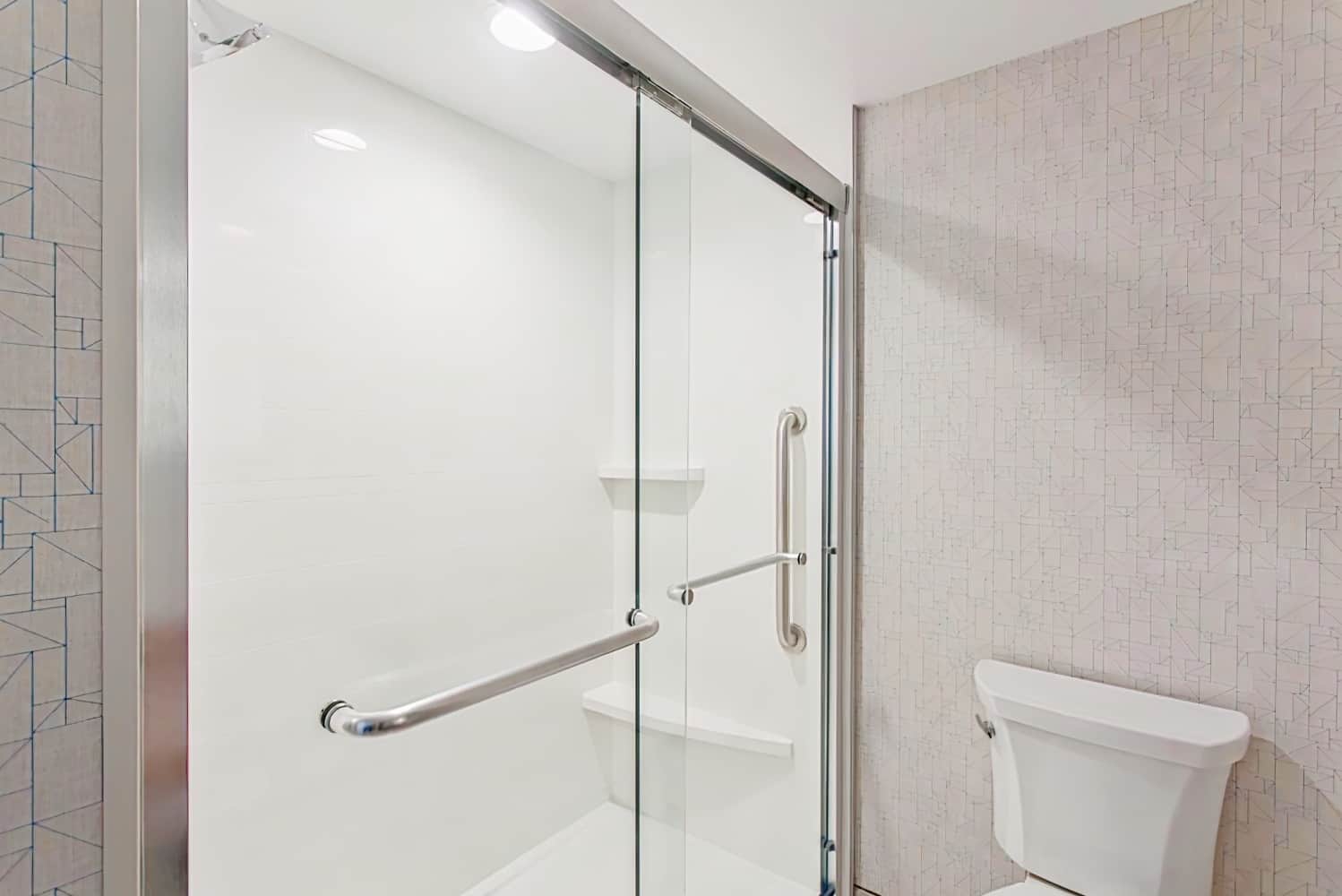 Holiday Inn Express Hotel & Suites Pasadena-Colorado Boulevard, an IHG Hotel