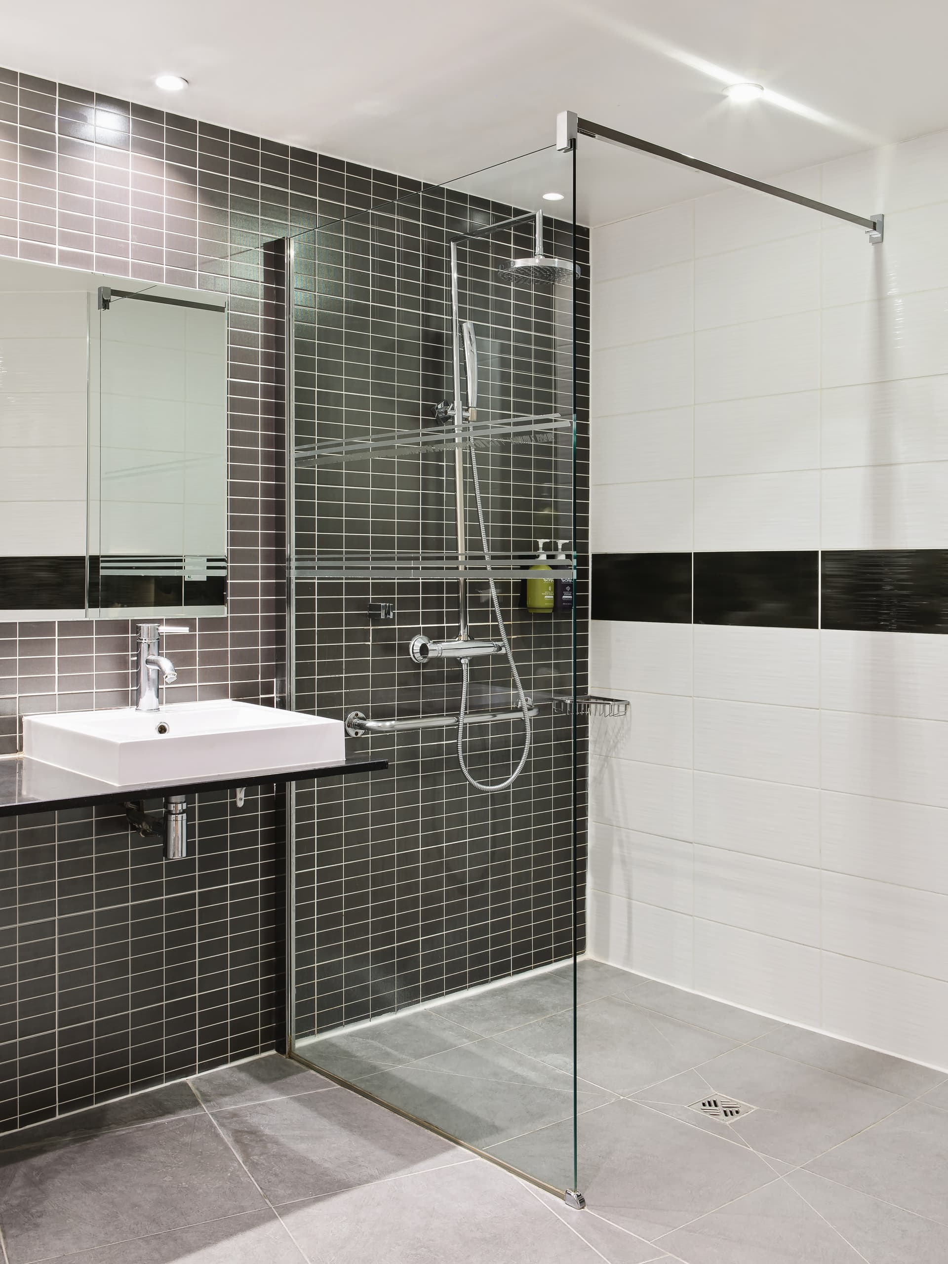 Holiday Inn Toulon City Centre, an IHG Hotel