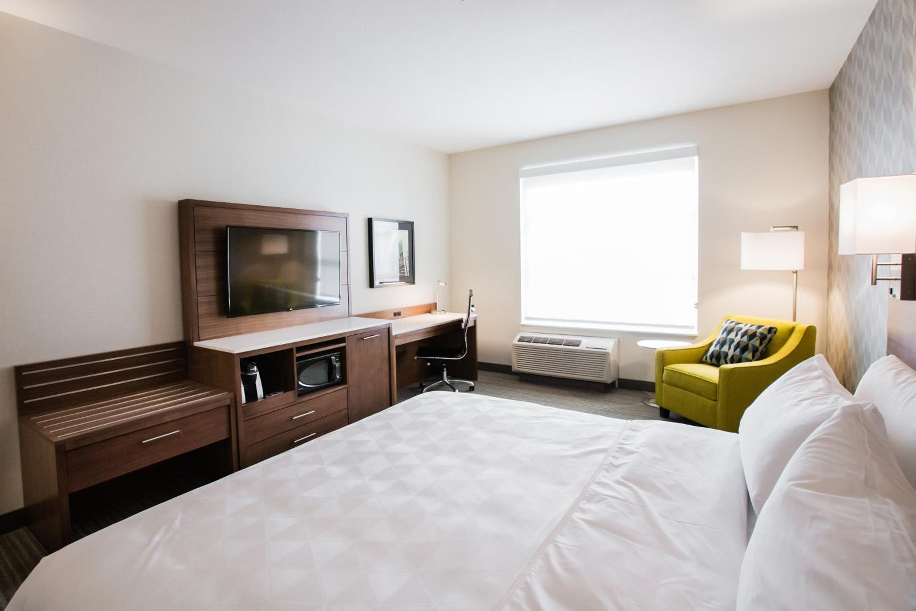 Holiday Inn Hotel & Suites Calgary South - Conference Ctr