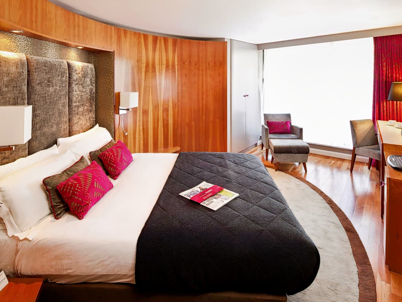 Mercure Bristol Brigstow Hotel