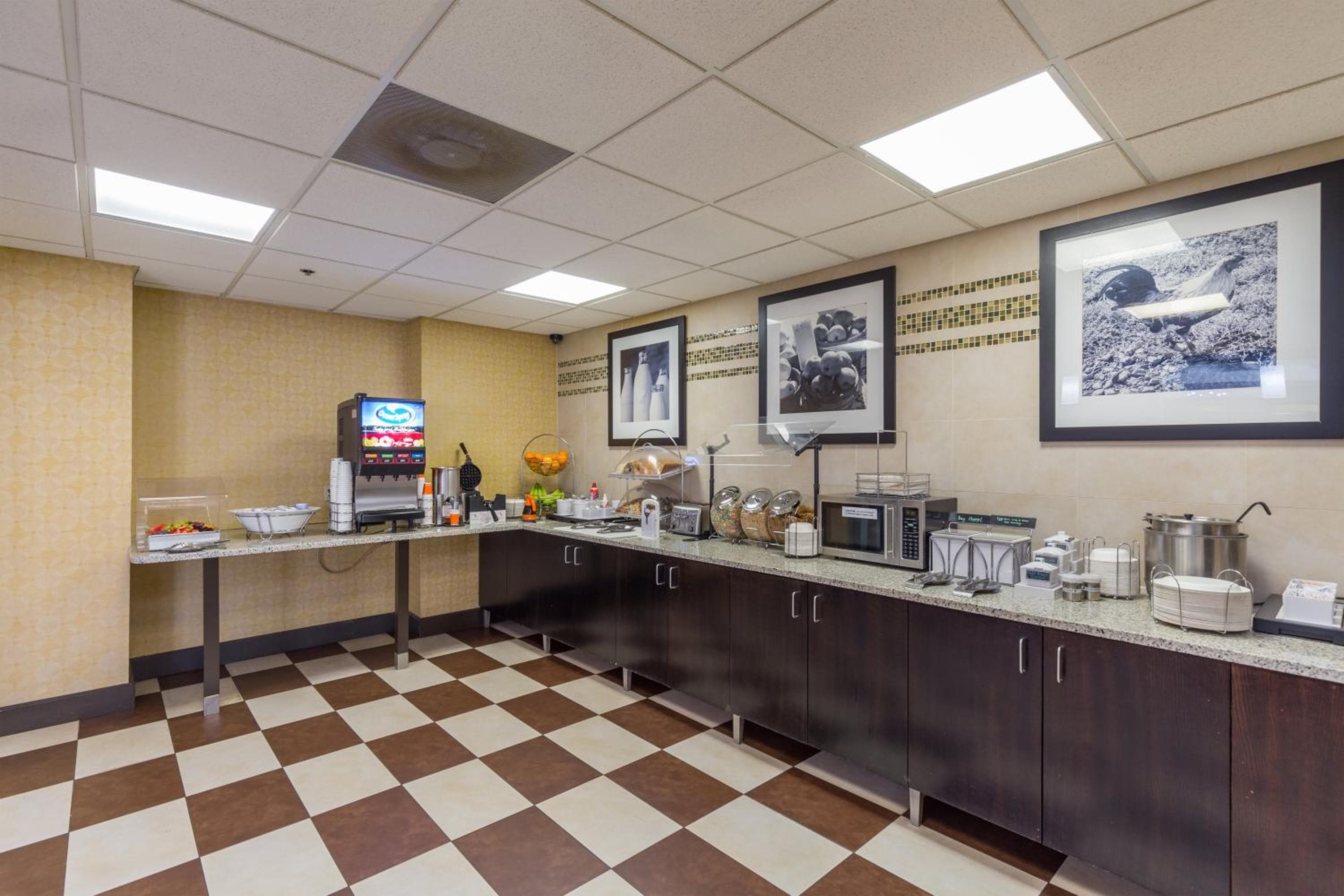 Brandon Center Hotel