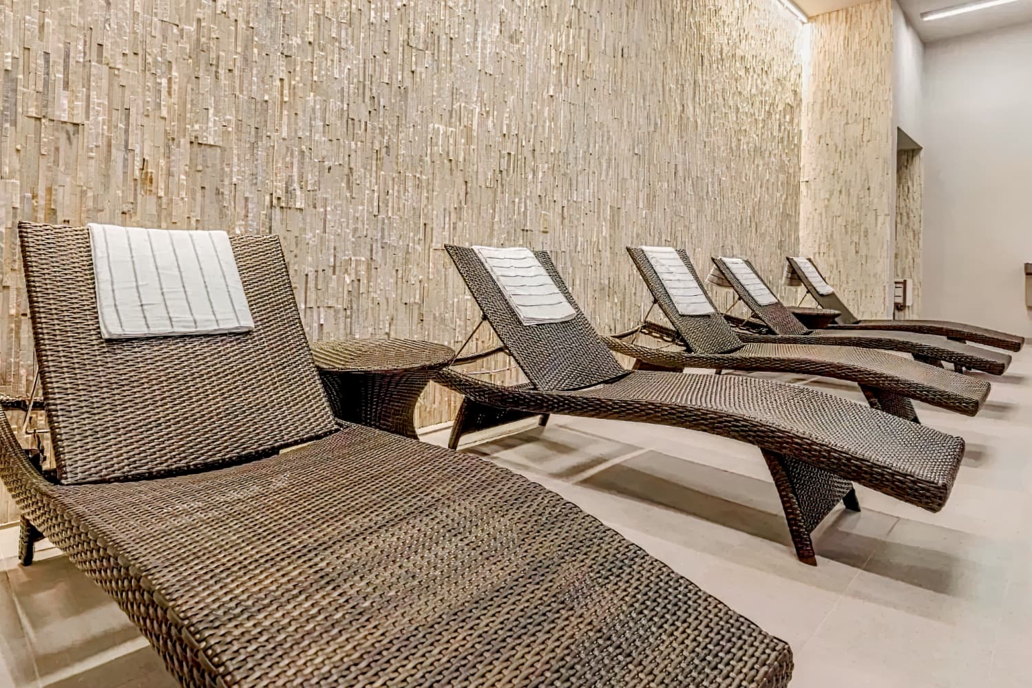 Cambria Hotel Milwaukee Downtown