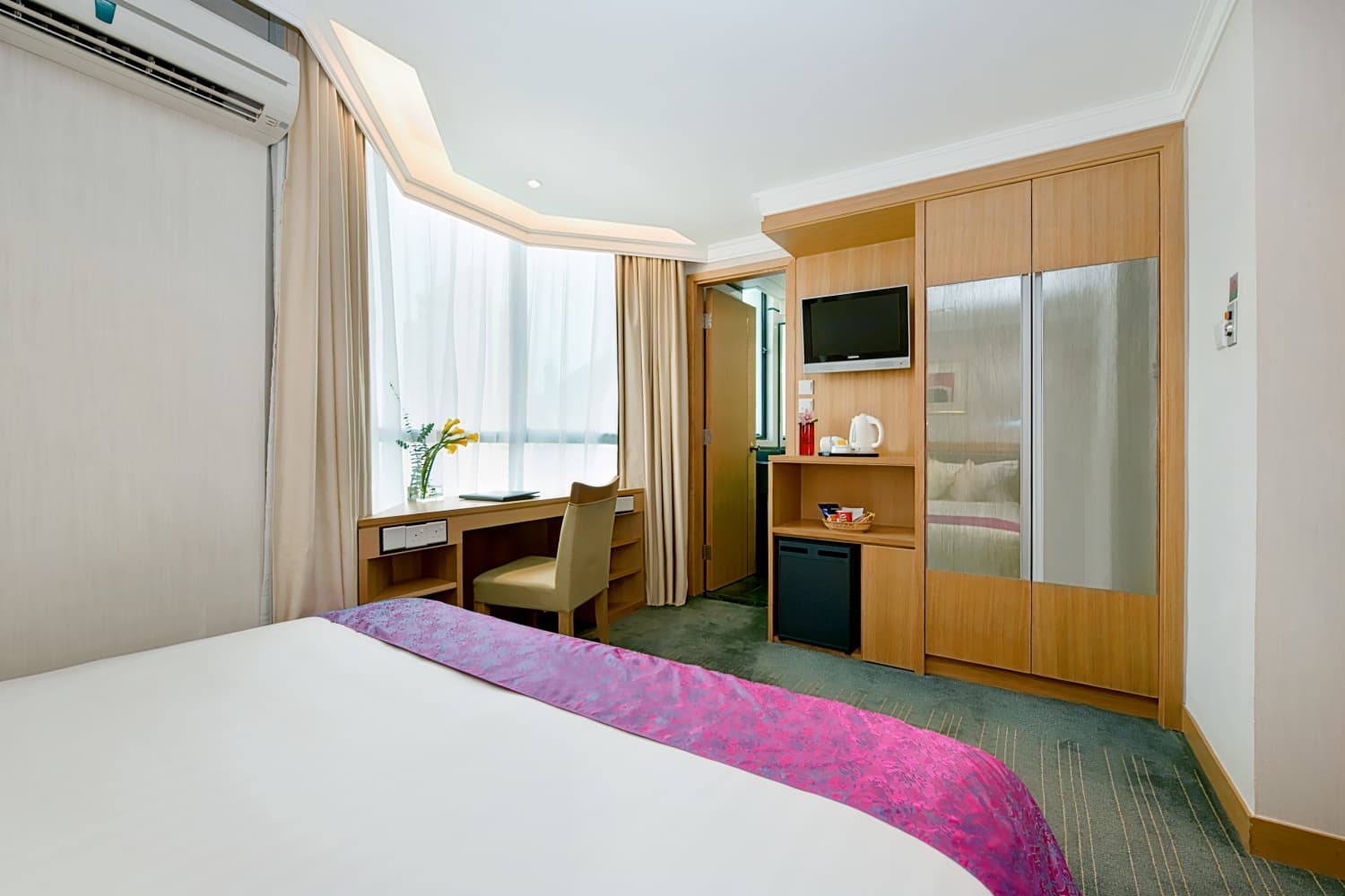 Bishop Lei International House