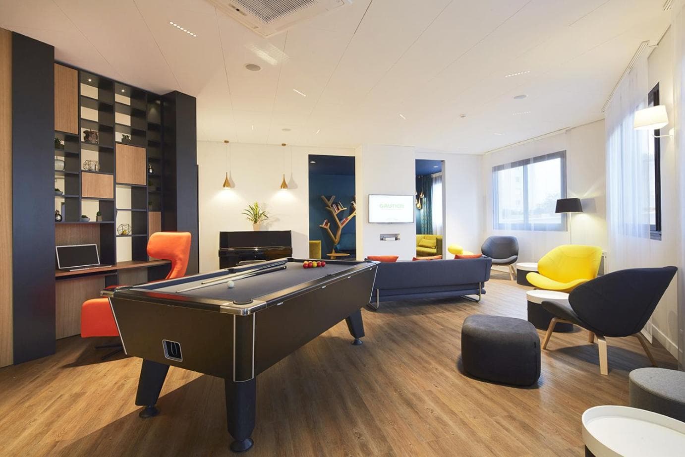 Kyriad Paris Ouest - Bezons La Défense