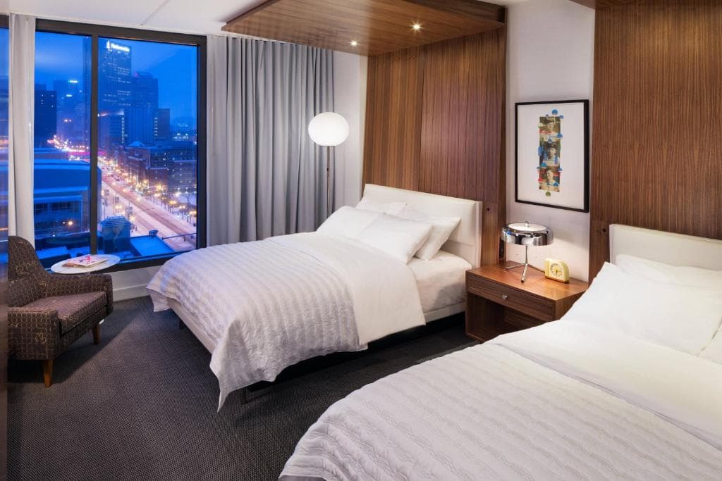 Le Méridien Columbus, The Joseph