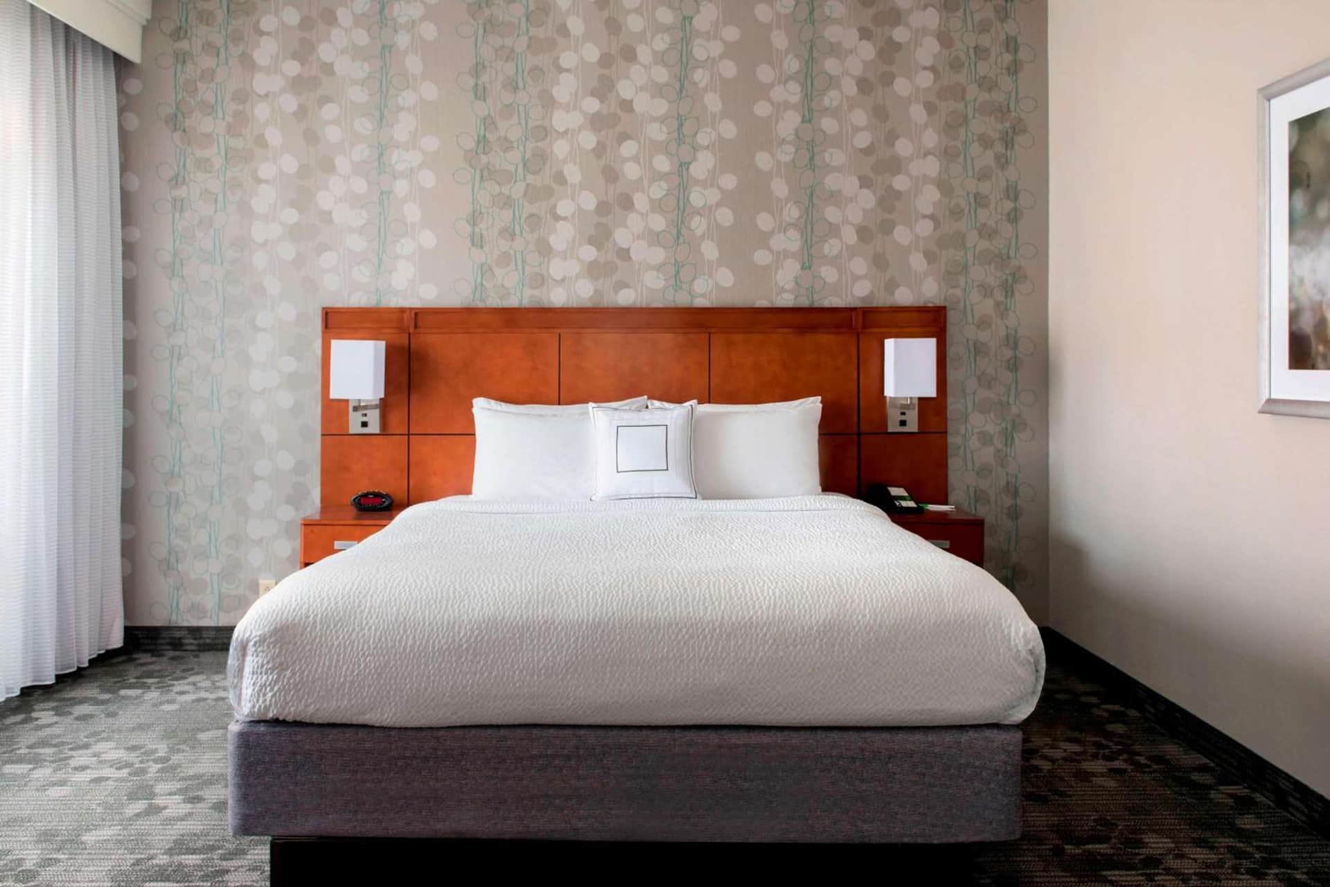 Sonesta Select Newport Middletown