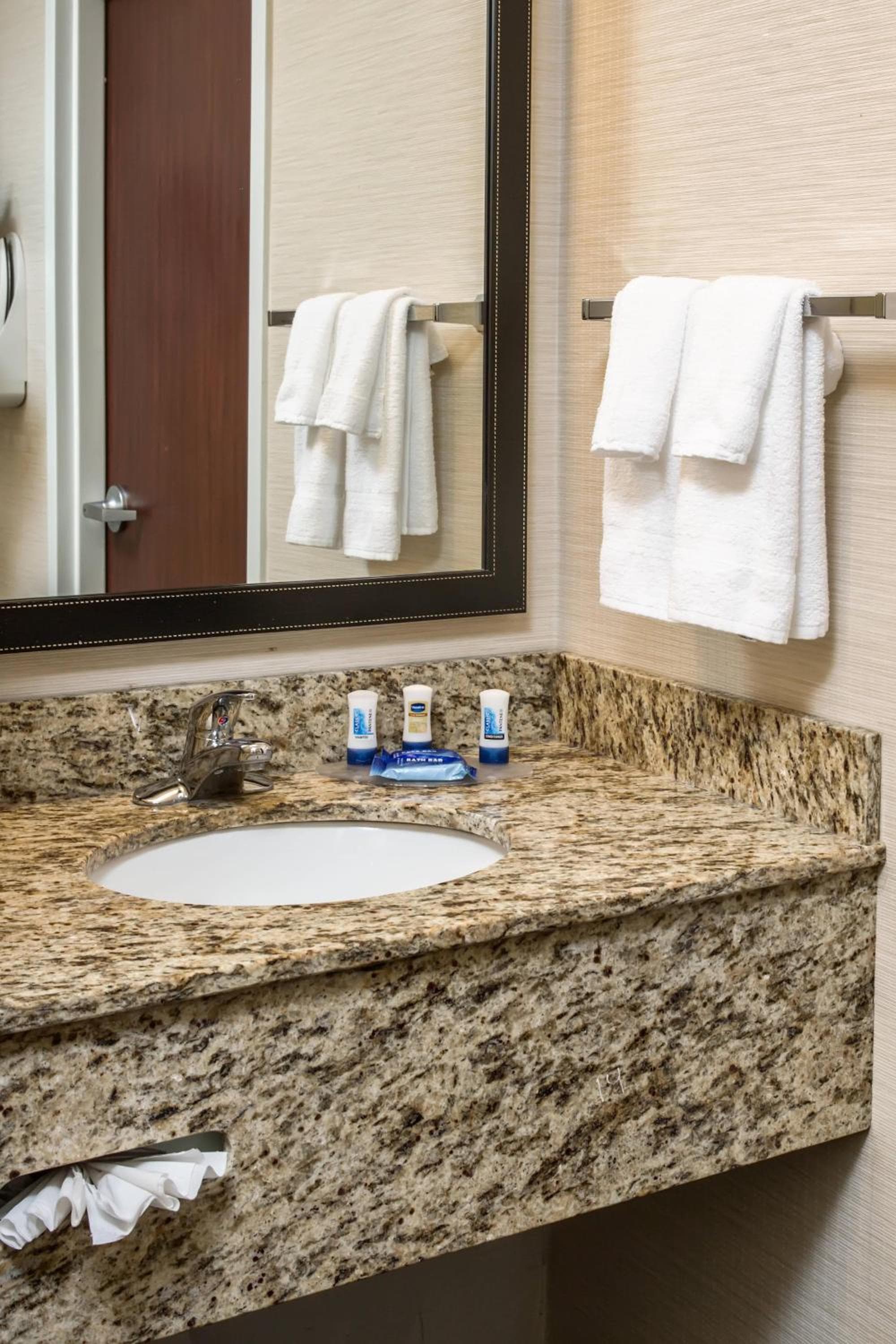 Fairfield Inn & Suites Jacksonville Airport
