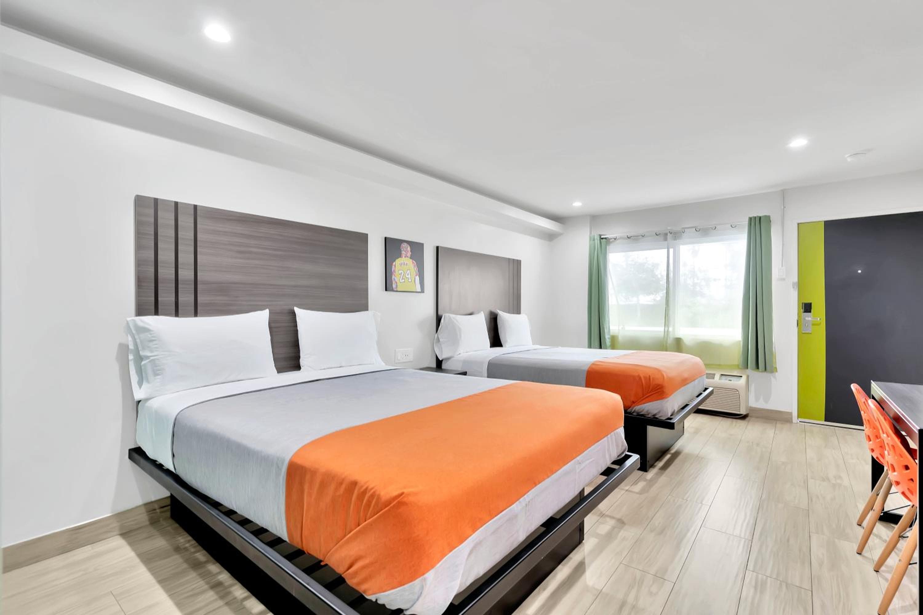 Exclusivo Inn and Suites