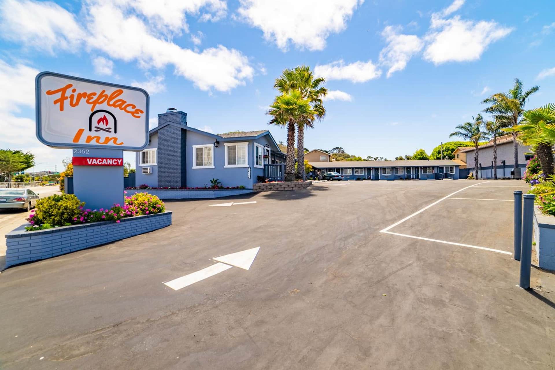 The Monterey Fireplace Inn