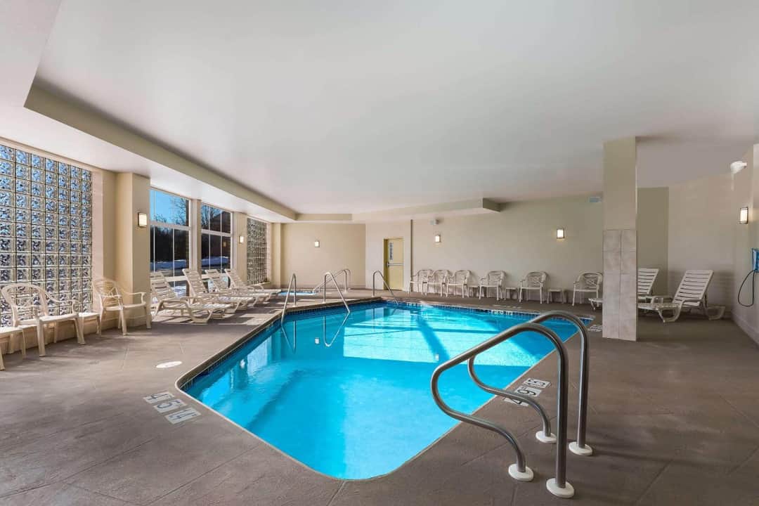 MainStay Suites Fitchburg - Madison