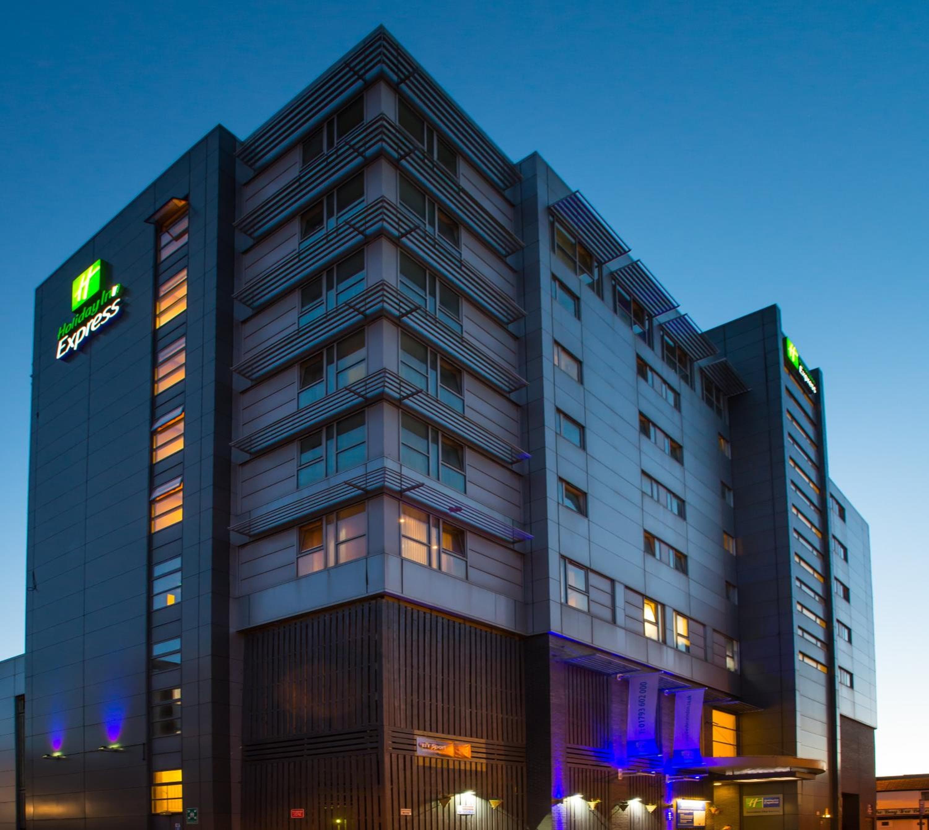 Holiday Inn Express - Swindon City Centre
