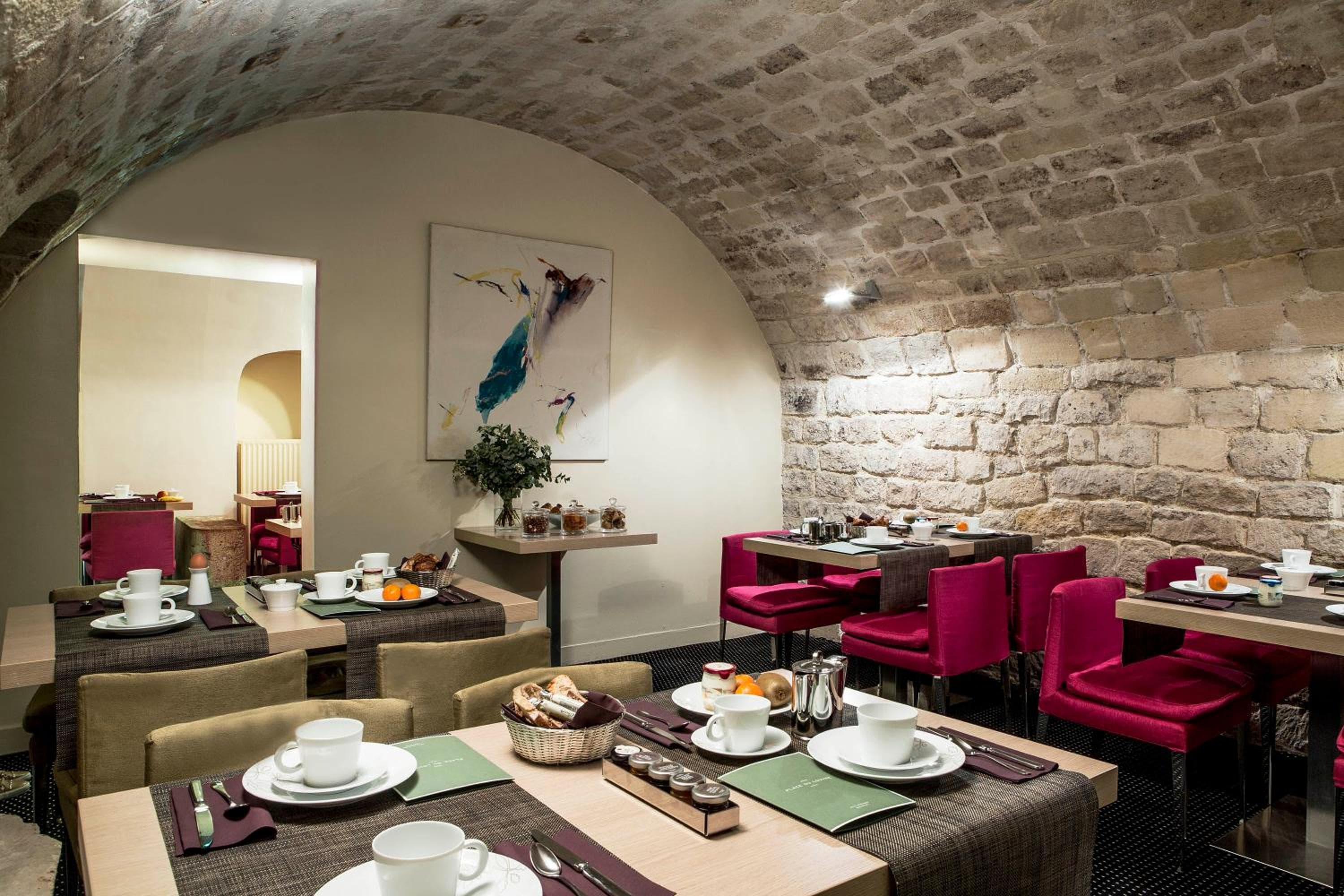 Hôtel de la Place du Louvre - Esprit de France