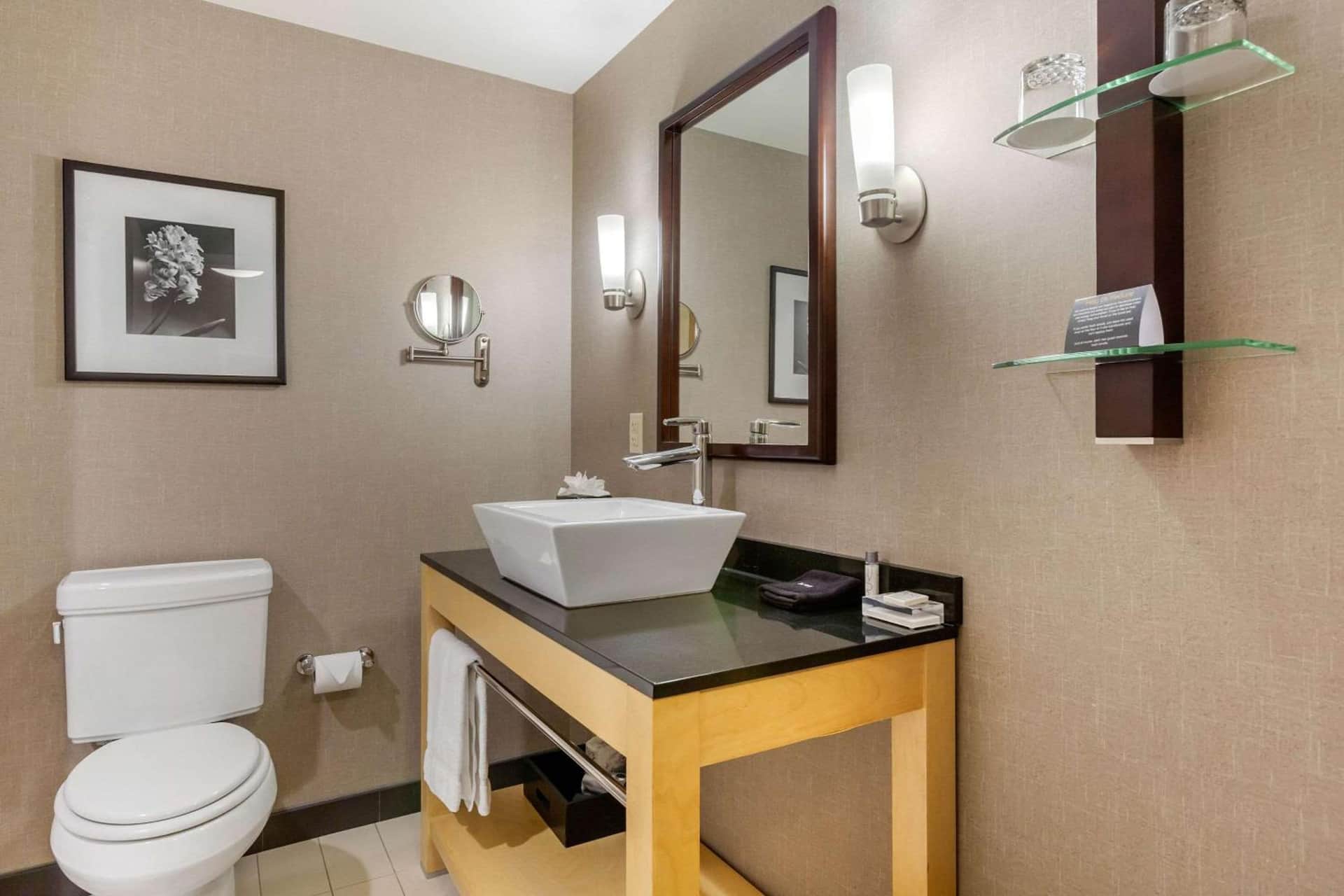 Cambria Hotel Denver International Airport