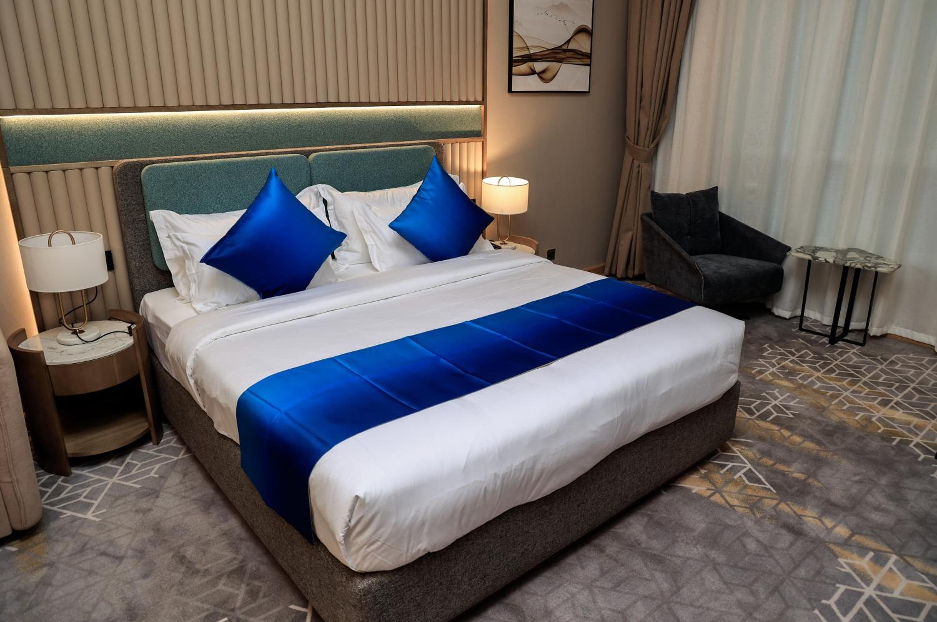 Best Western PREMIER M FOUR HOTEL