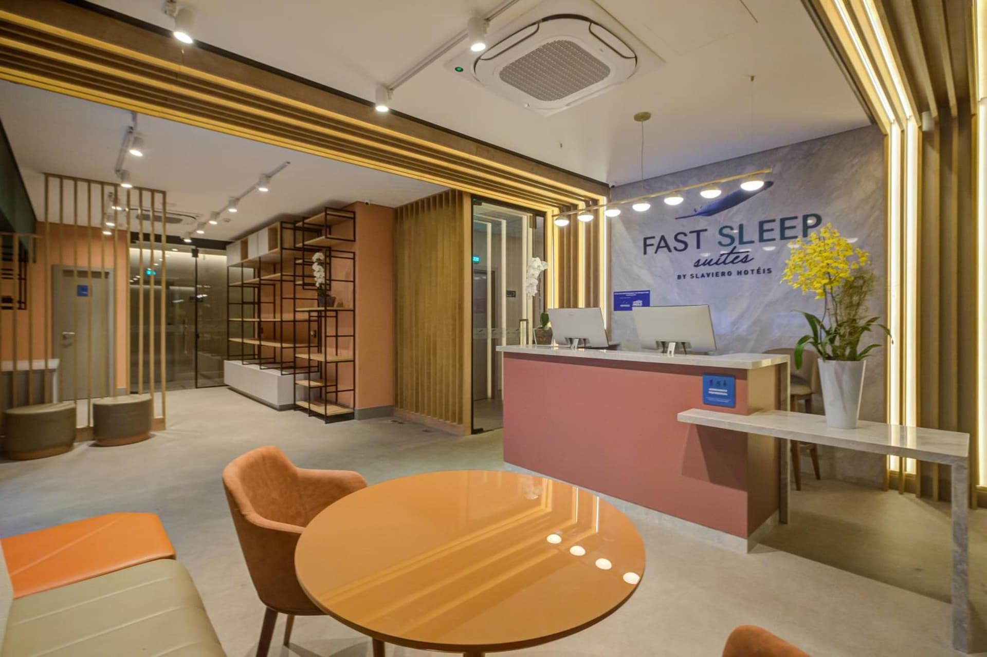 Fast Sleep Suites by Slaviero Hoteis - Terminal 2 - desembarque oeste