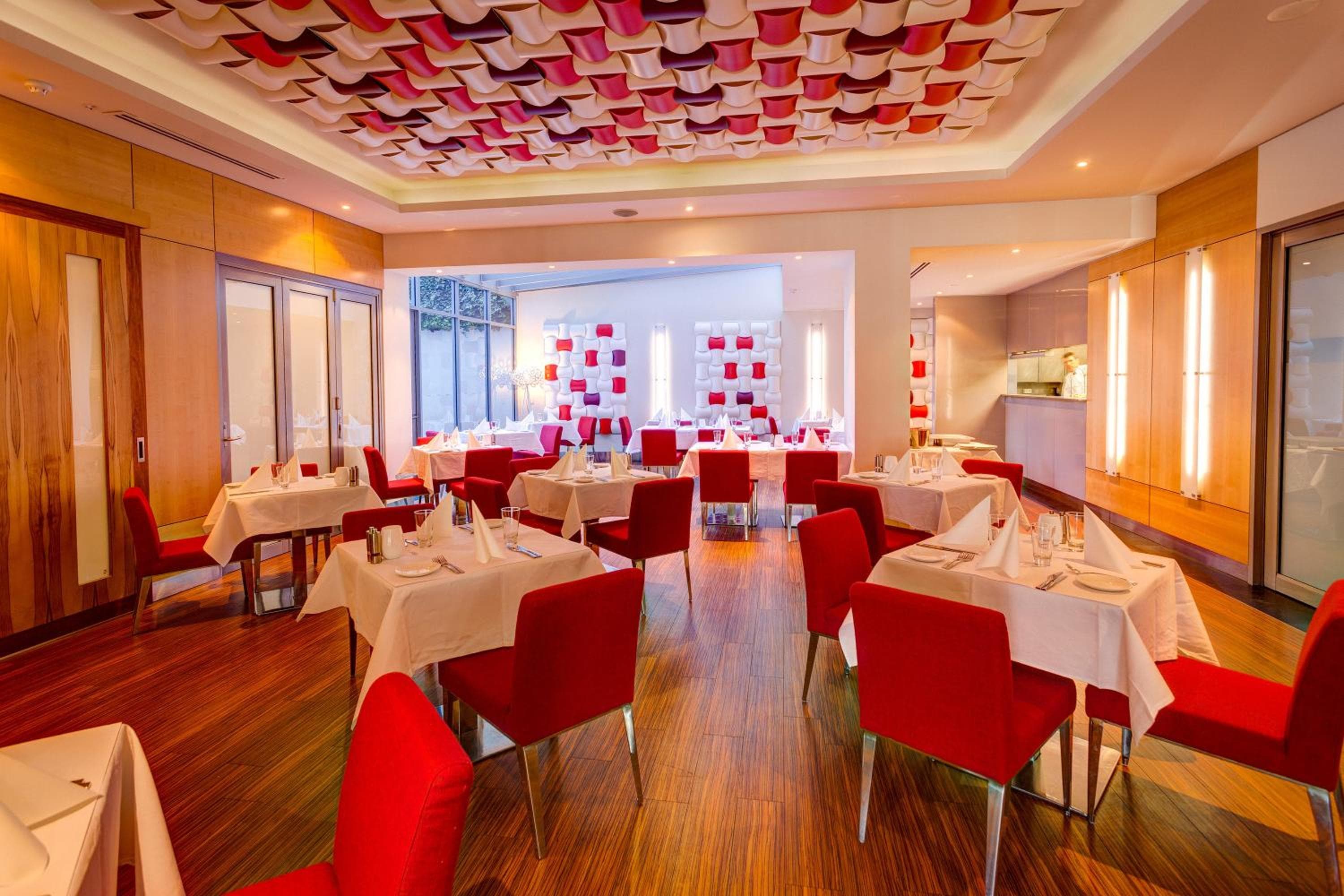 Mantra Charles Hotel Launceston