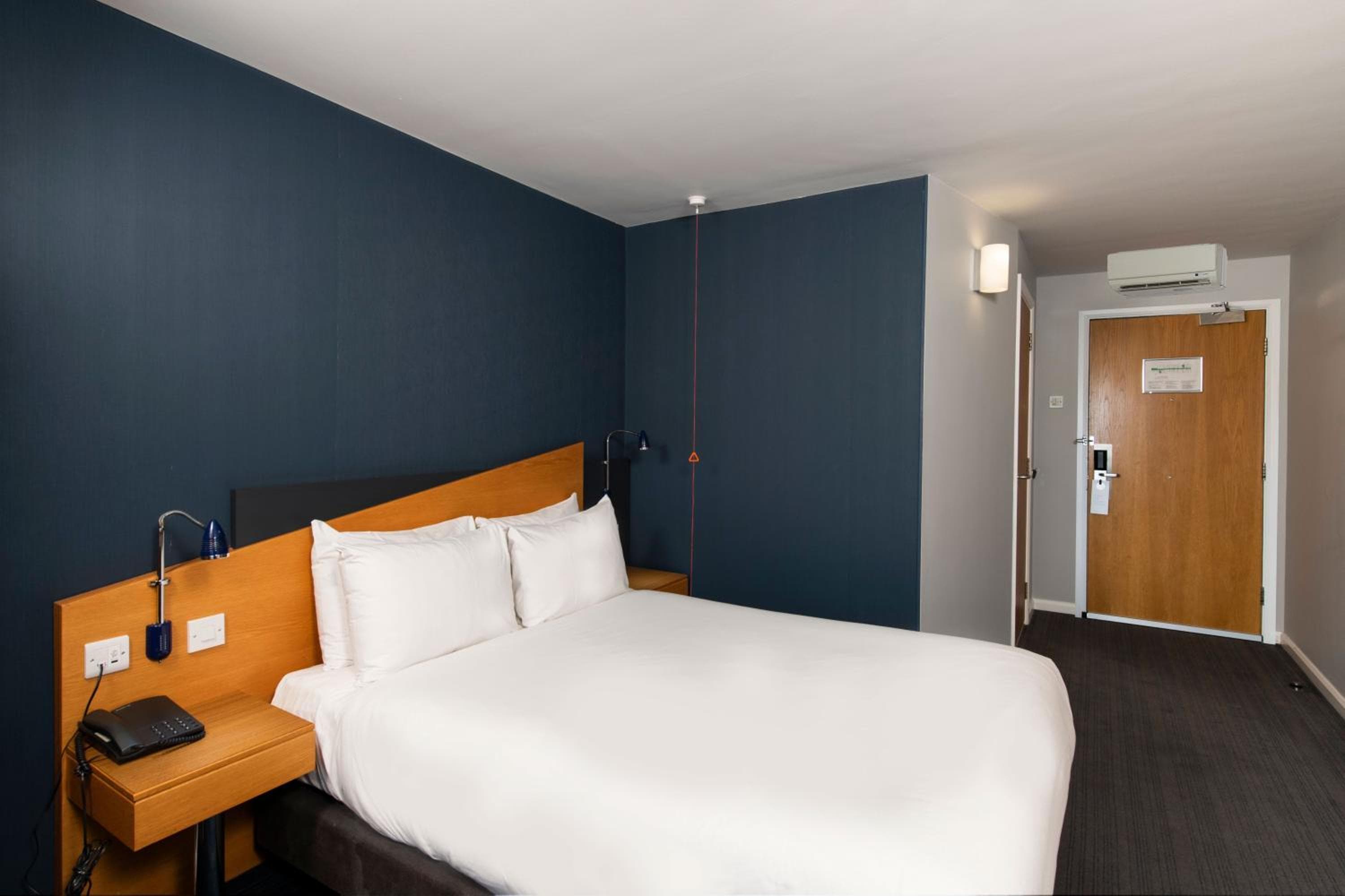 Holiday Inn Express Manchester - Salford Quays by IHG