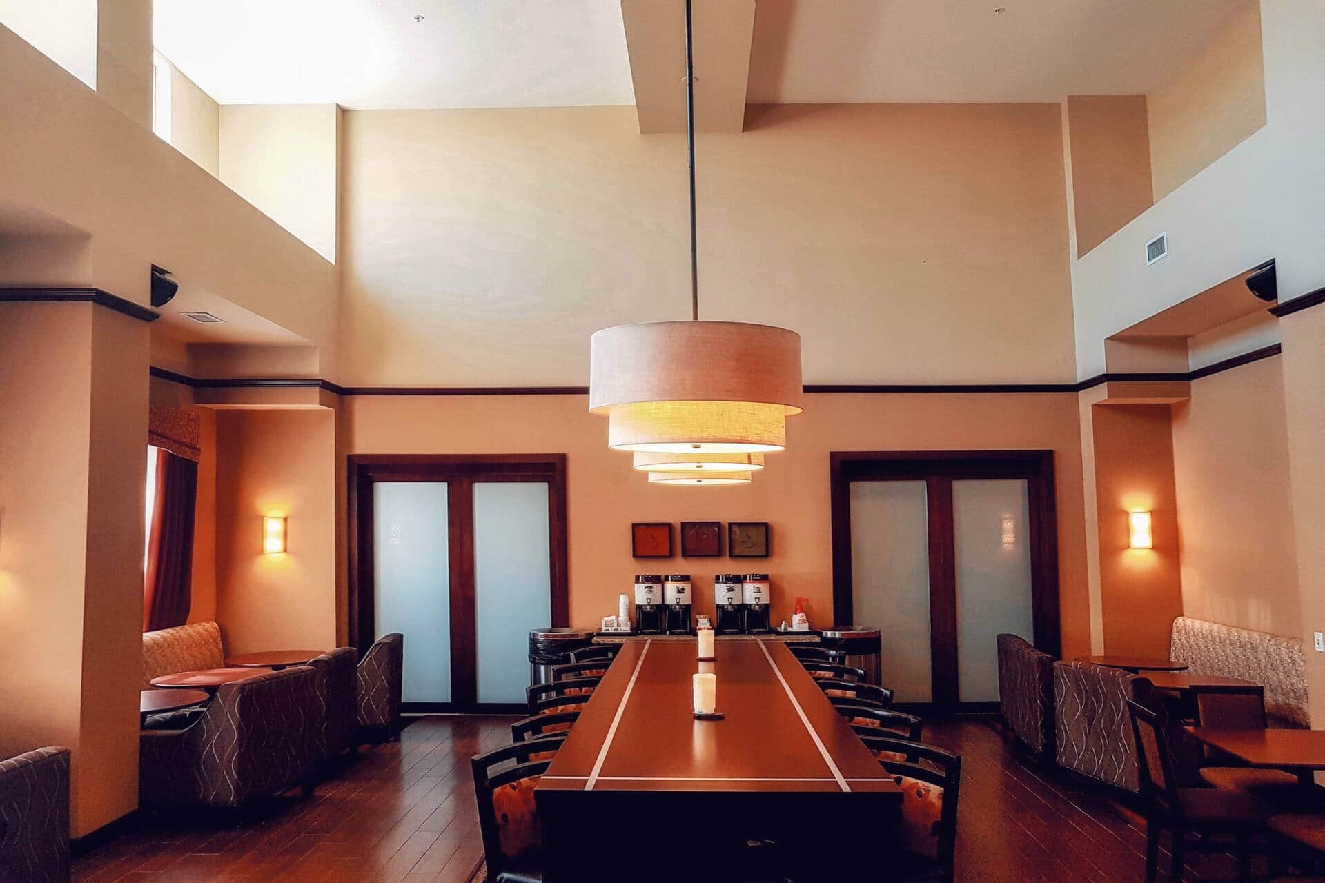 Hampton Inn & Suites by Hilton Edmonton International Airport