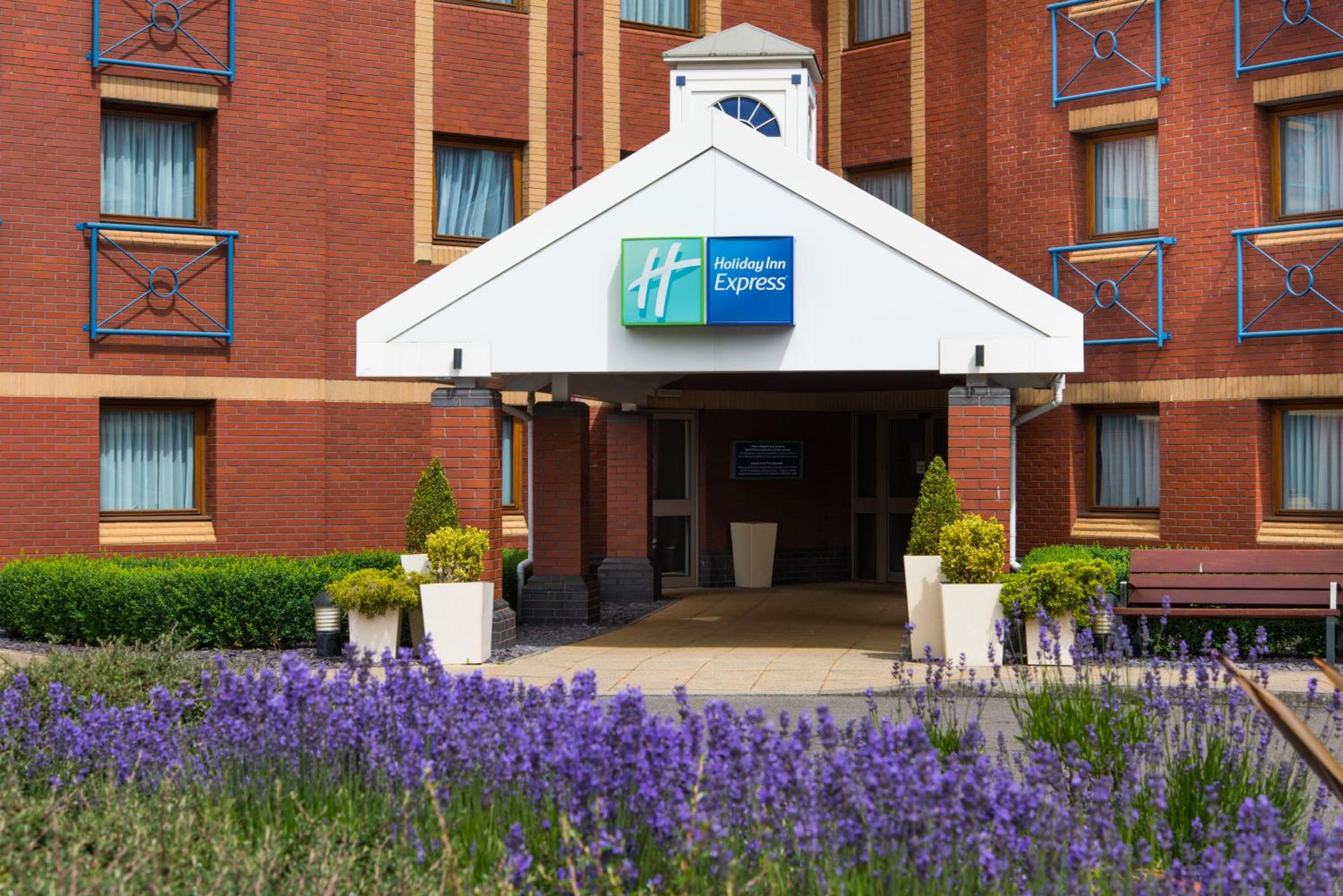 Holiday Inn Express - Bristol Filton