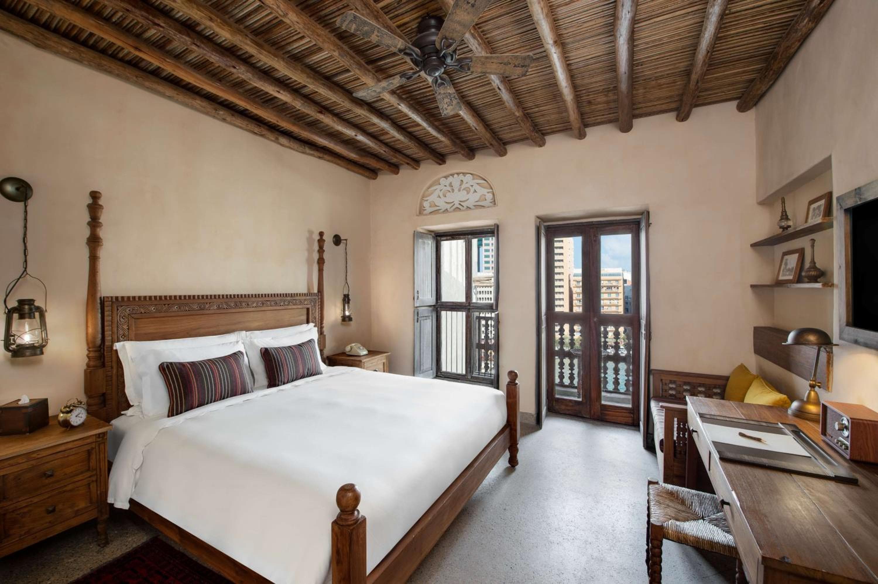 Al Seef Heritage Hotel Dubai, Curio Collection by Hilton
