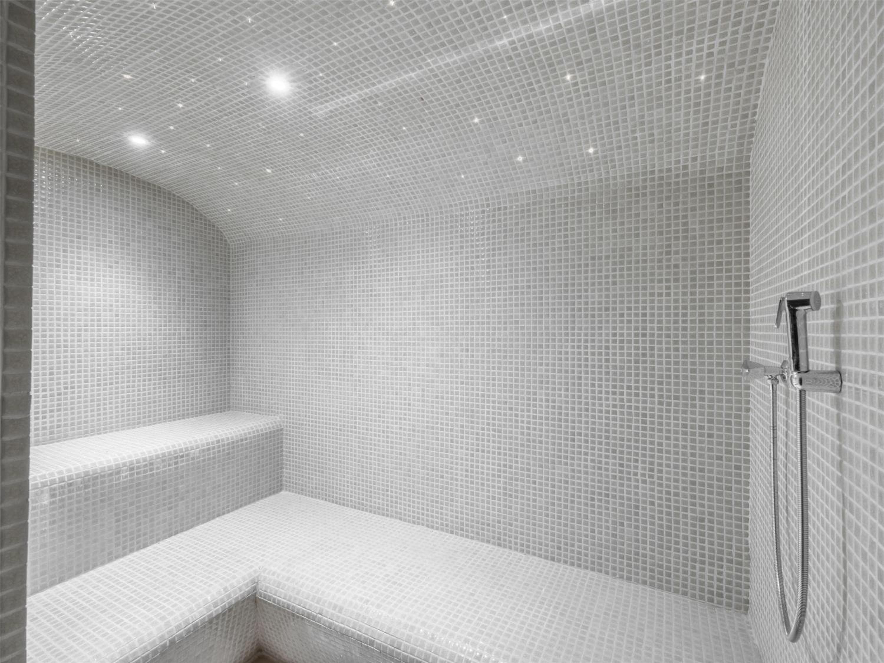 The Hotel Galleria Jeddah, Curio Collection by Hilton