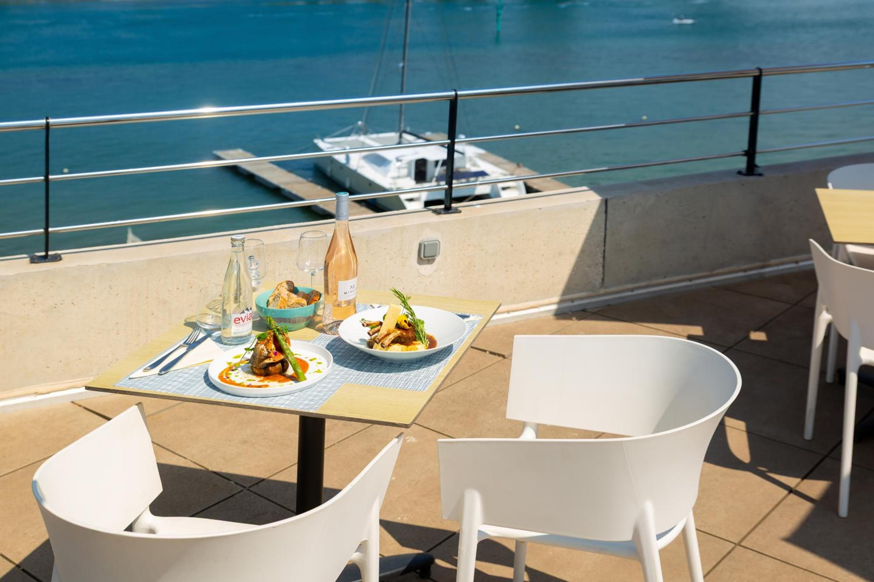 Golden Tulip Hotel & Rooftop Martigues Provence