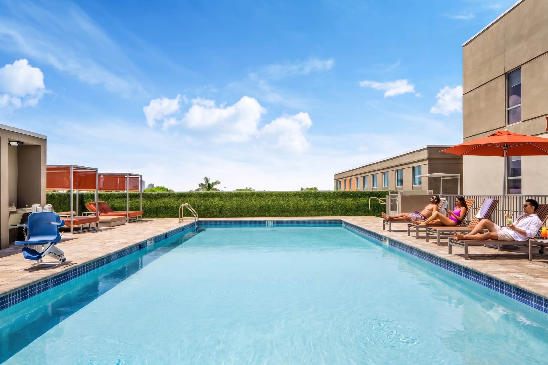 Holiday Inn Express Fort Lauderdale Cruise Airport