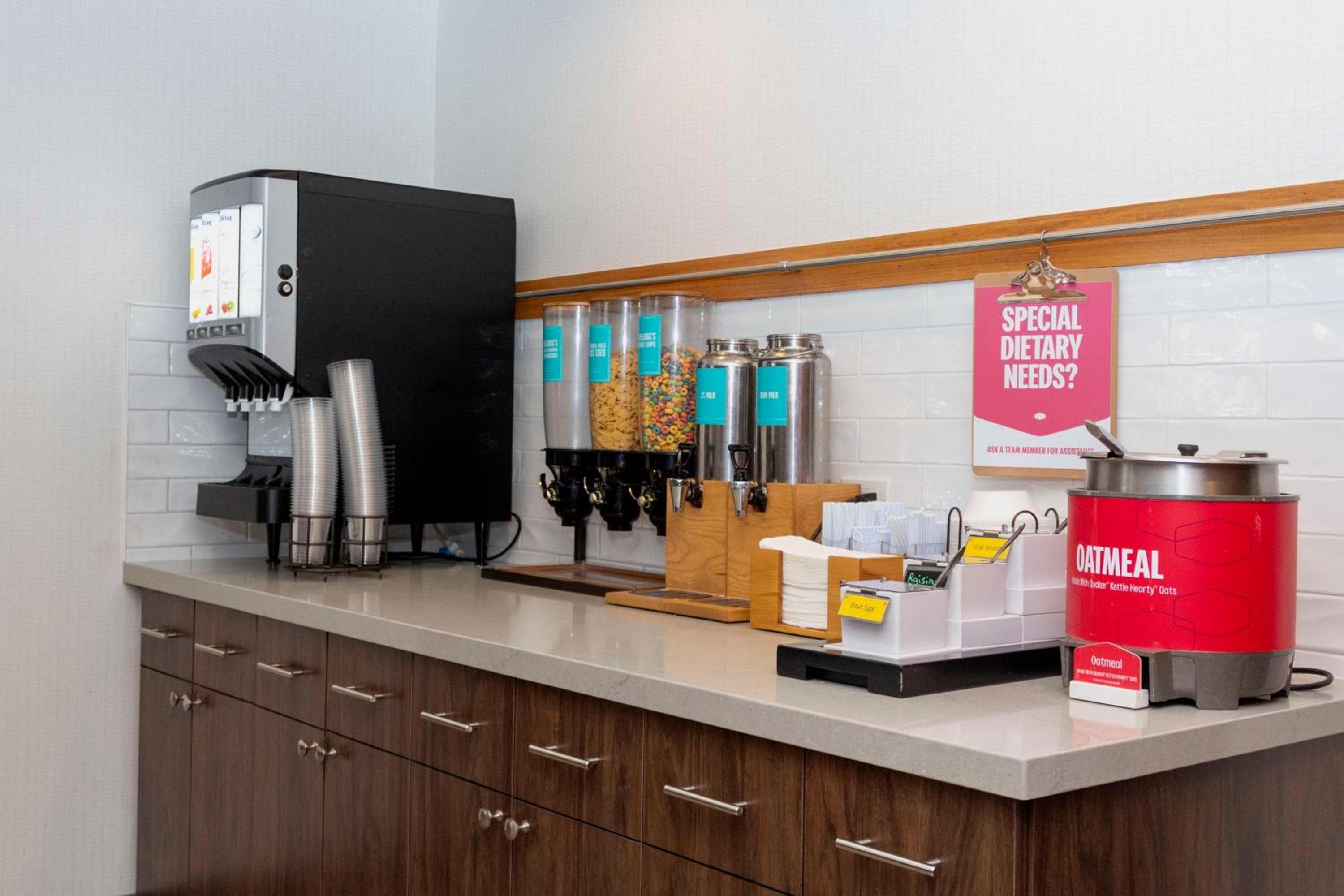 Hampton Inn & Suites Riverton