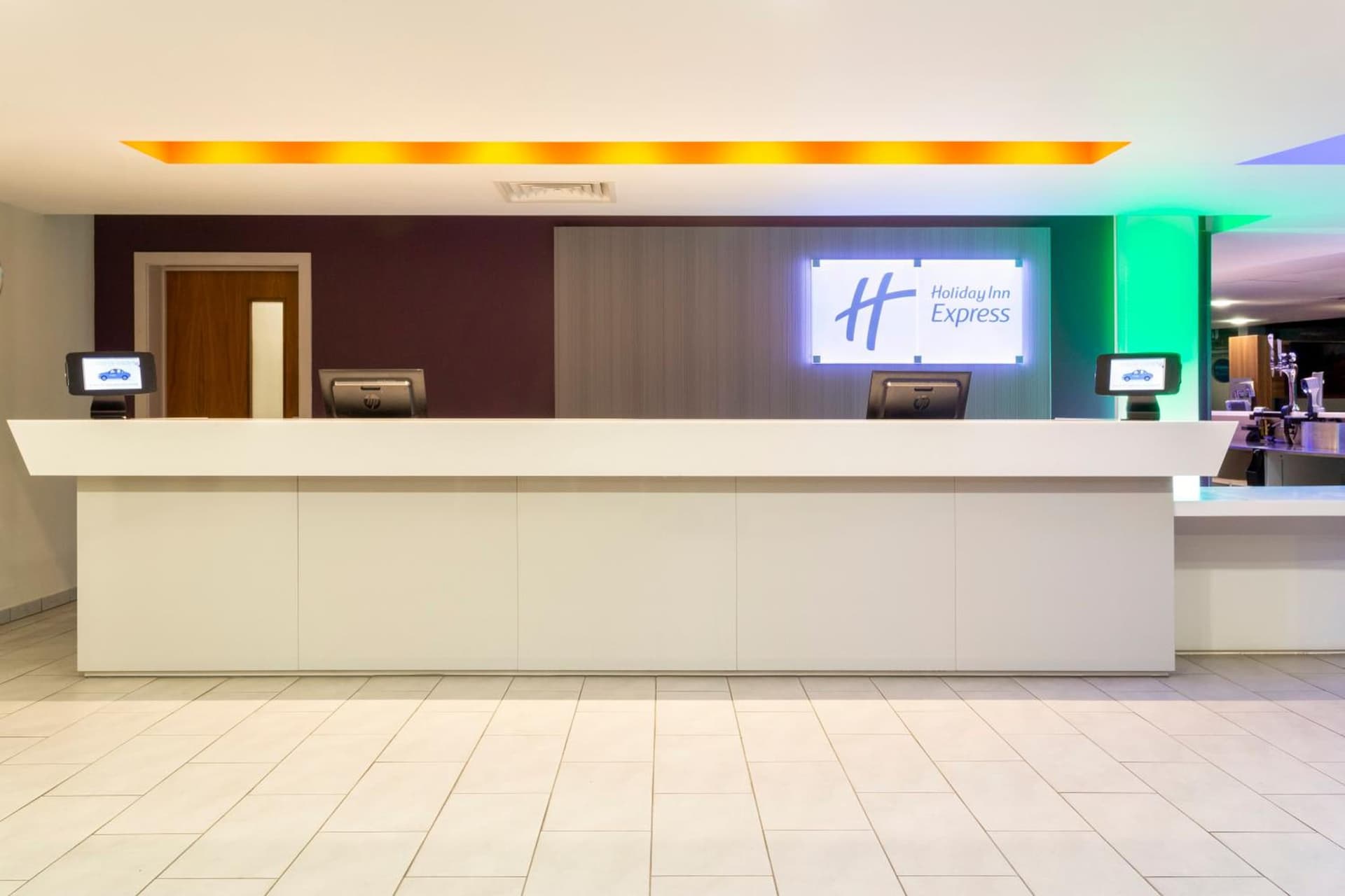 Holiday Inn Express - Dunstable